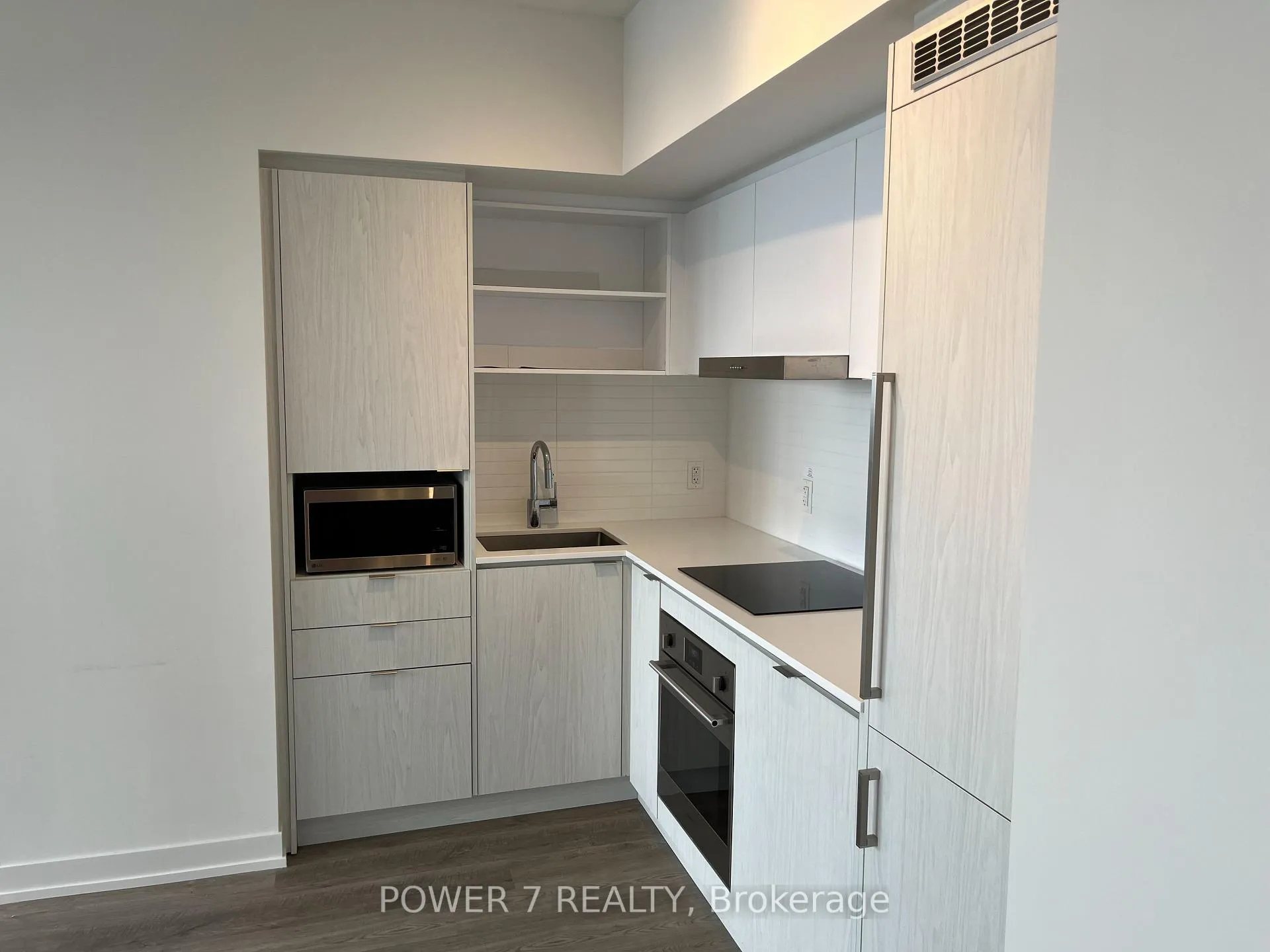 Photo 5 of Unit 4511, 55 Cooper Street, Toronto, Waterfront Communities — HOMEH
