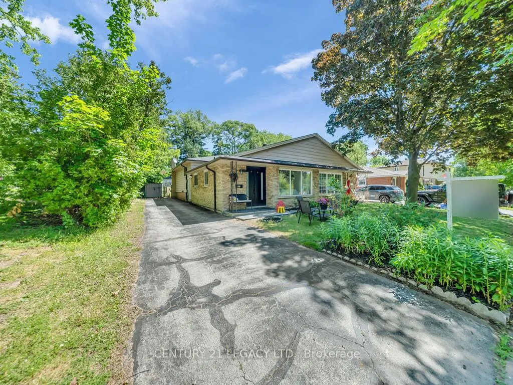 Photo 3 of 957 Francis Road, Burlington, LaSalle — HOMEH