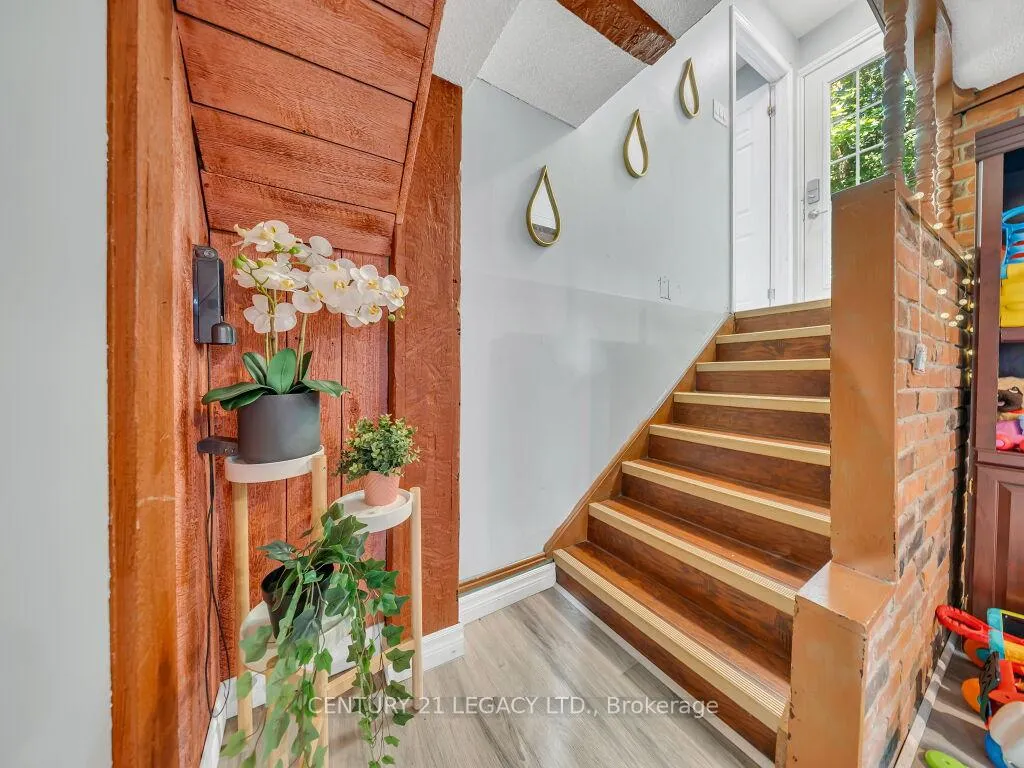 Photo 21 of 957 Francis Road, Burlington, LaSalle — HOMEH