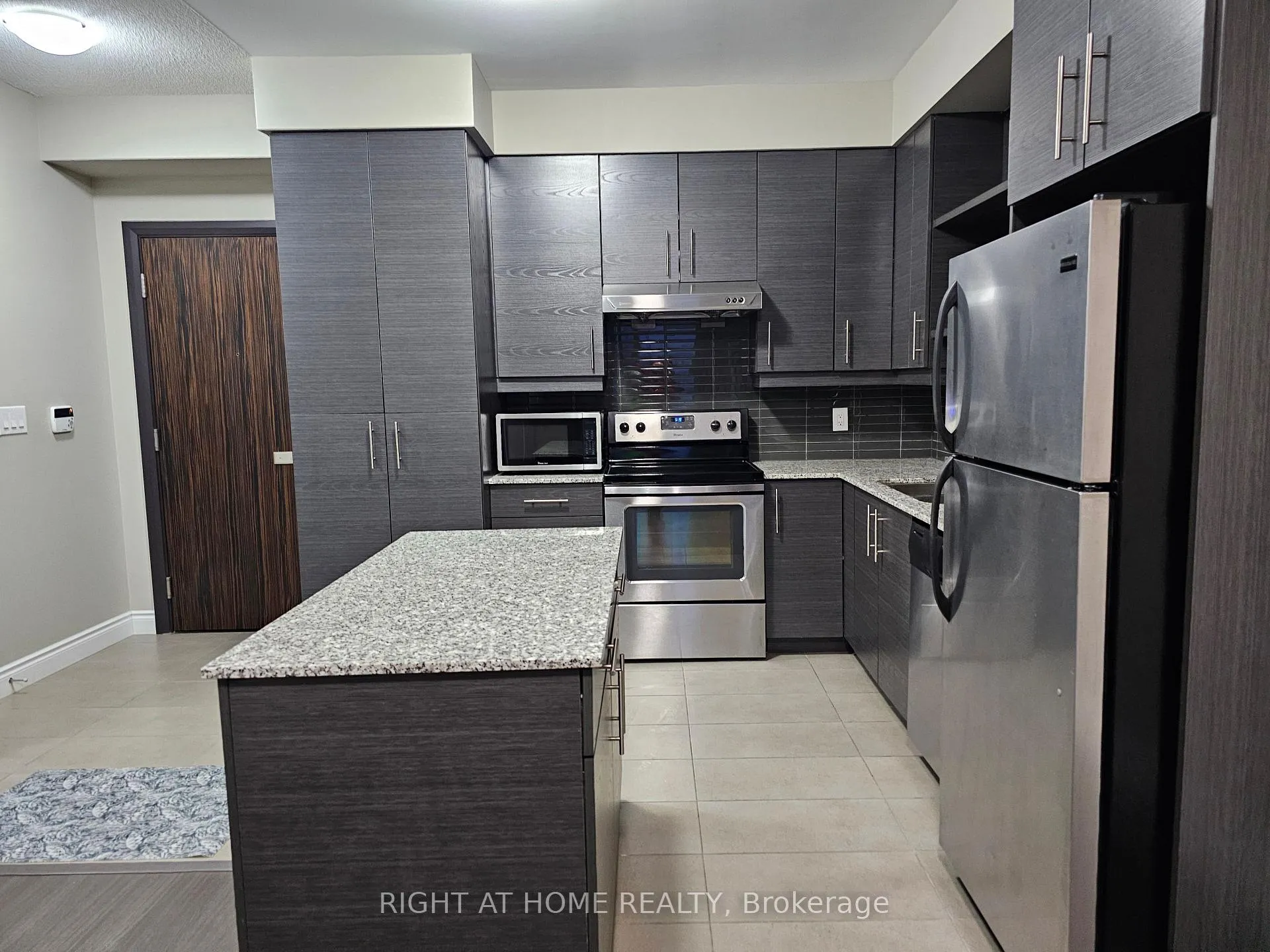 Photo 6 of Unit 511, 325 South Park Road, Markham, Commerce Valley — HOMEH