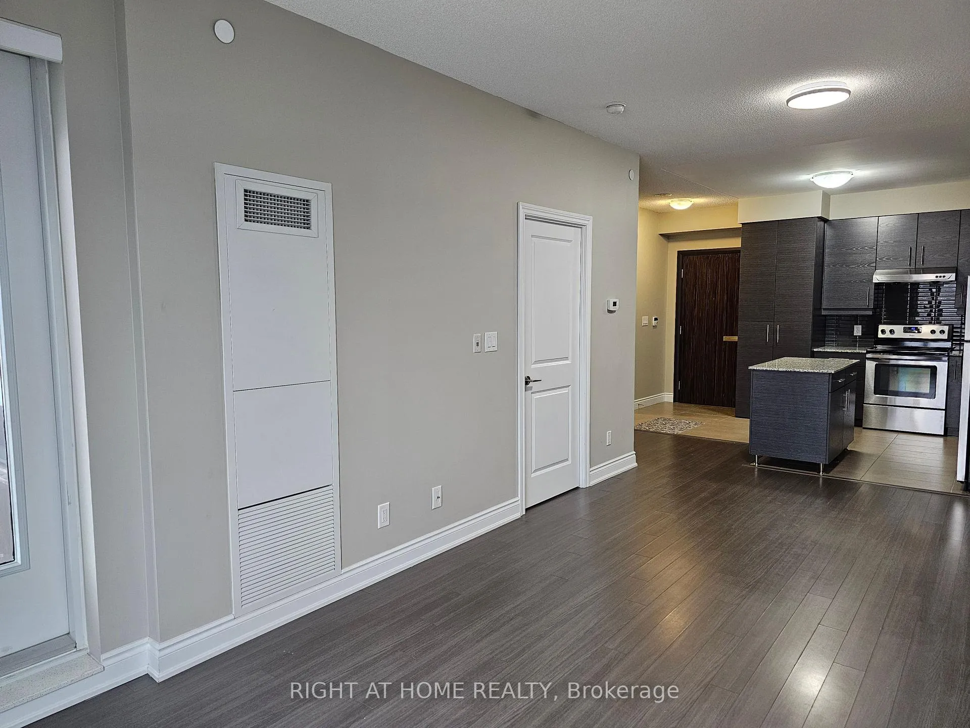 Photo 8 of Unit 511, 325 South Park Road, Markham, Commerce Valley — HOMEH