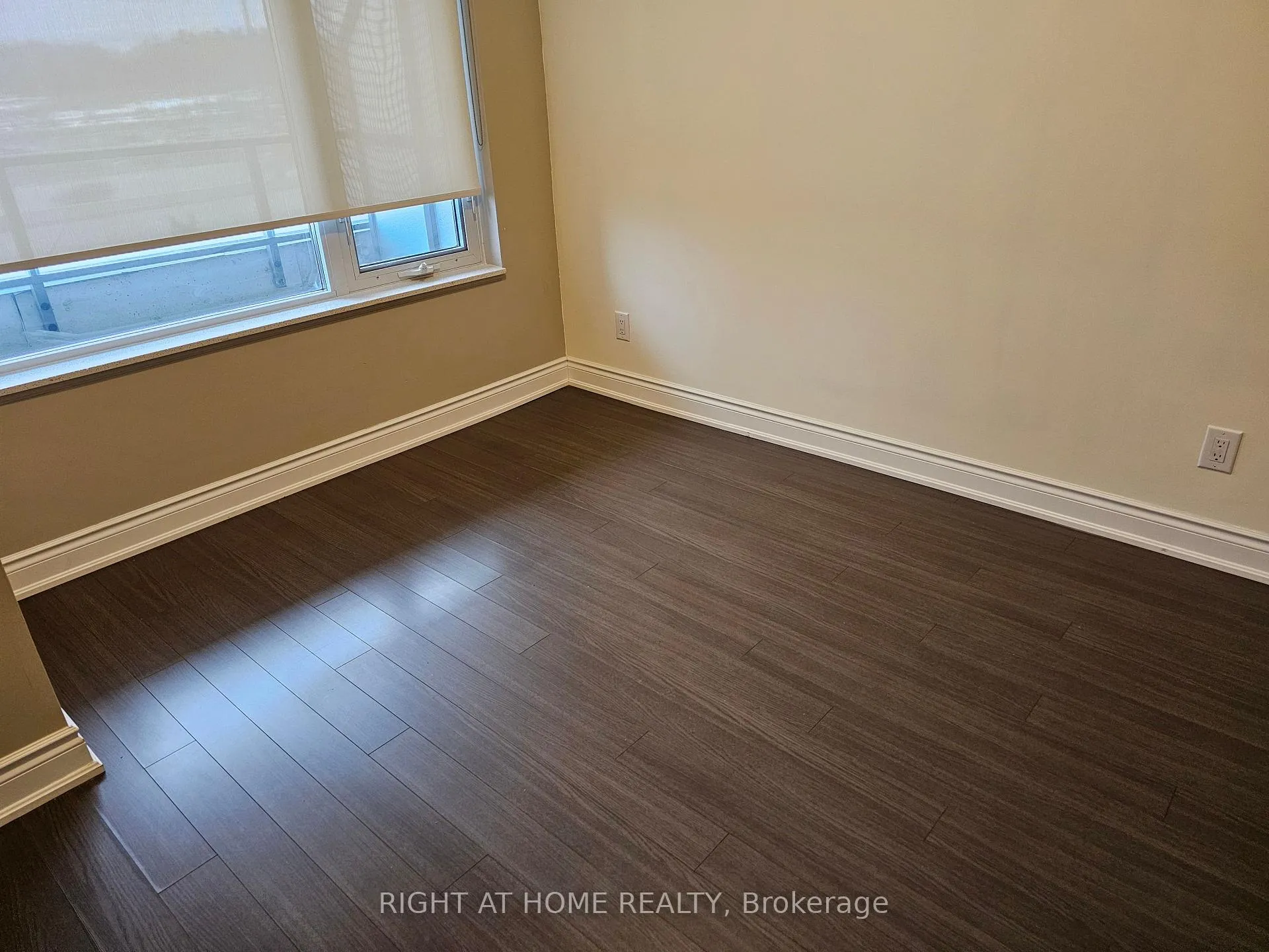 Photo 10 of Unit 511, 325 South Park Road, Markham, Commerce Valley — HOMEH