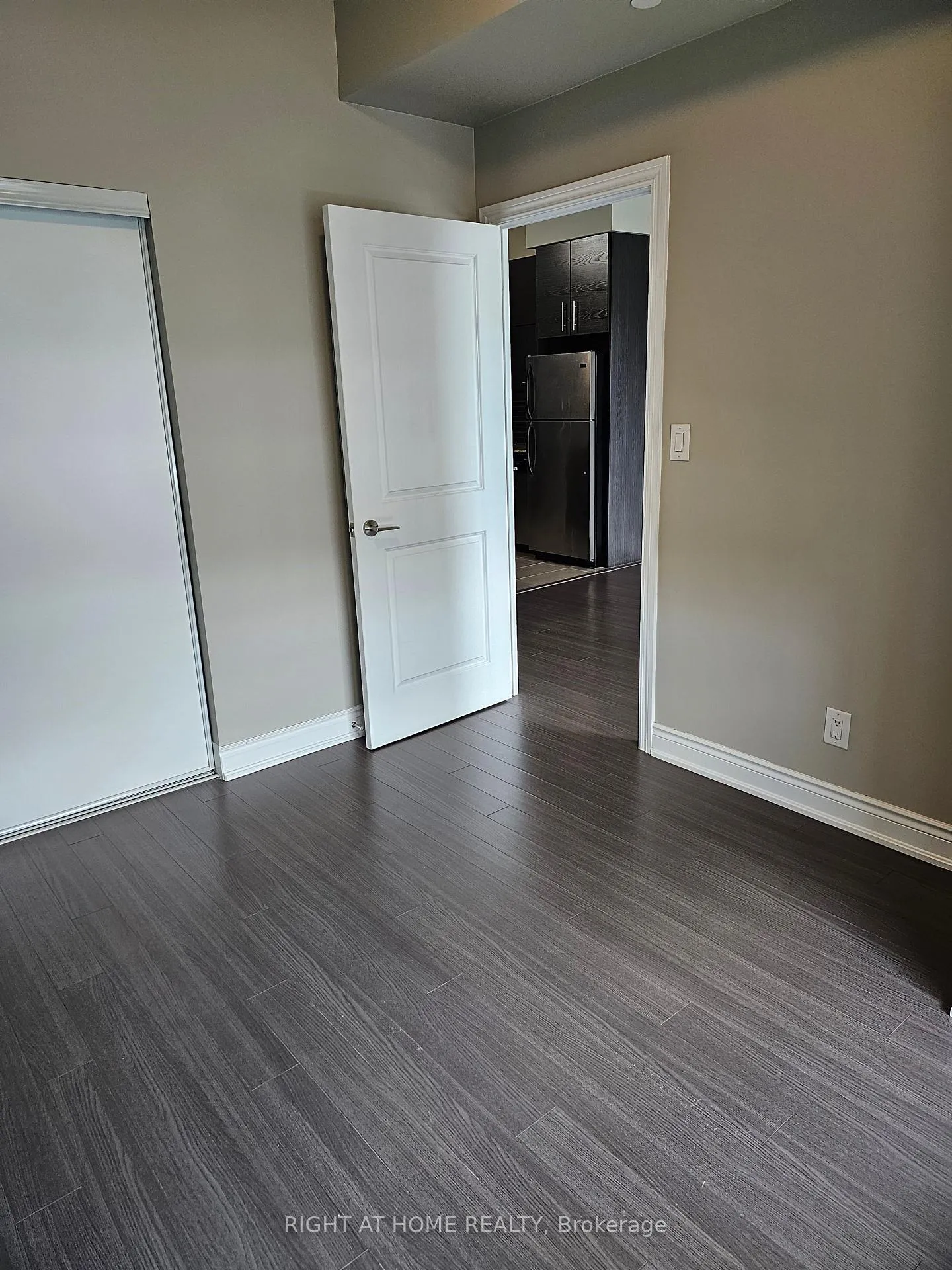 Photo 11 of Unit 511, 325 South Park Road, Markham, Commerce Valley — HOMEH