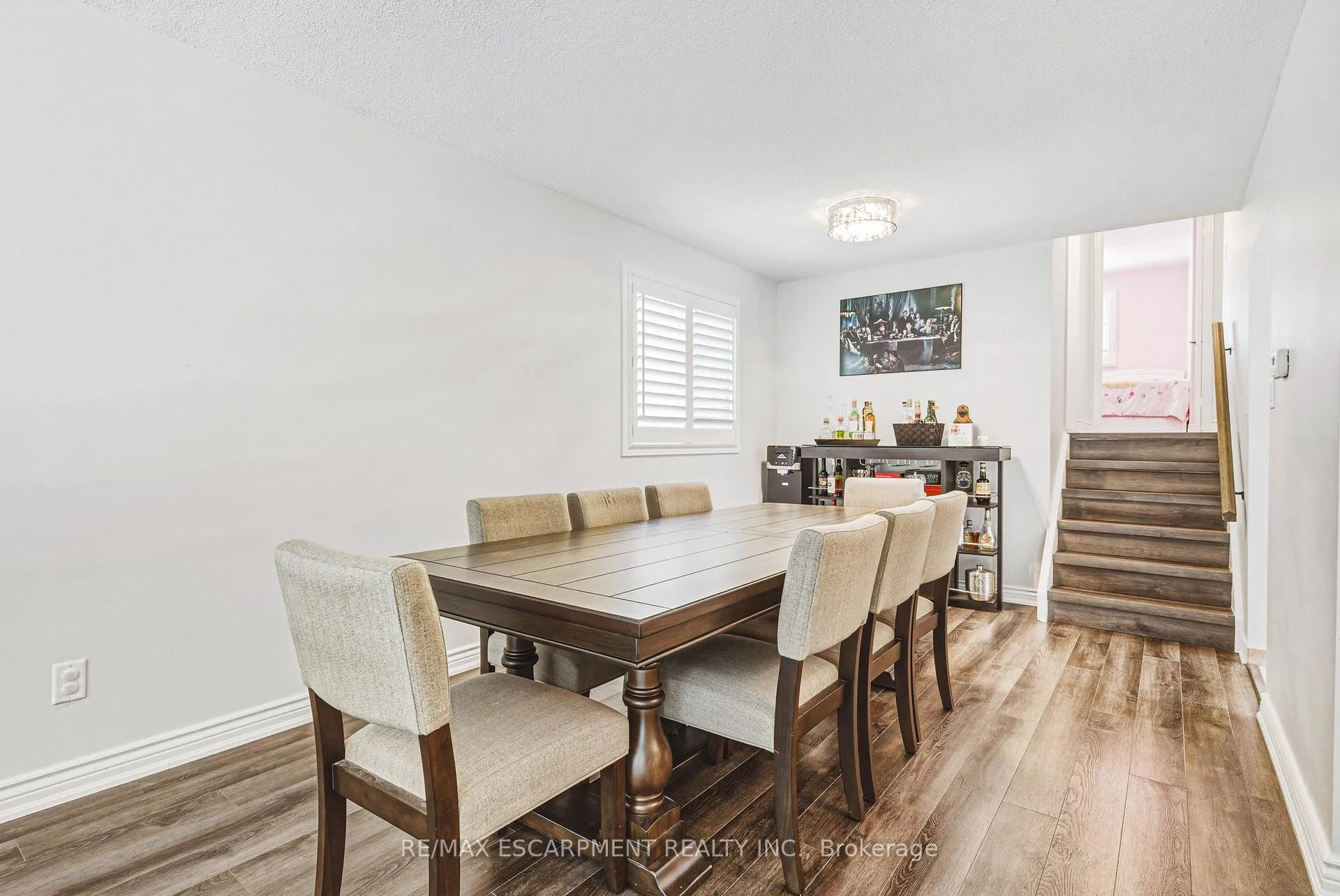 Photo 5 of 32 Ainsworth Street, Hamilton, Stoney Creek Mountain — HOMEH