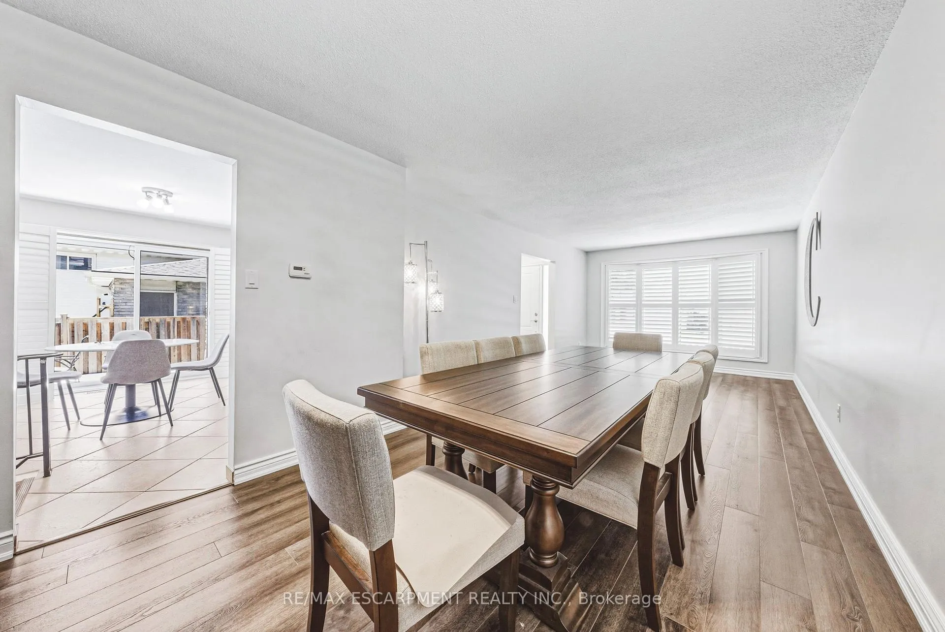 Photo 6 of 32 Ainsworth Street, Hamilton, Stoney Creek Mountain — HOMEH