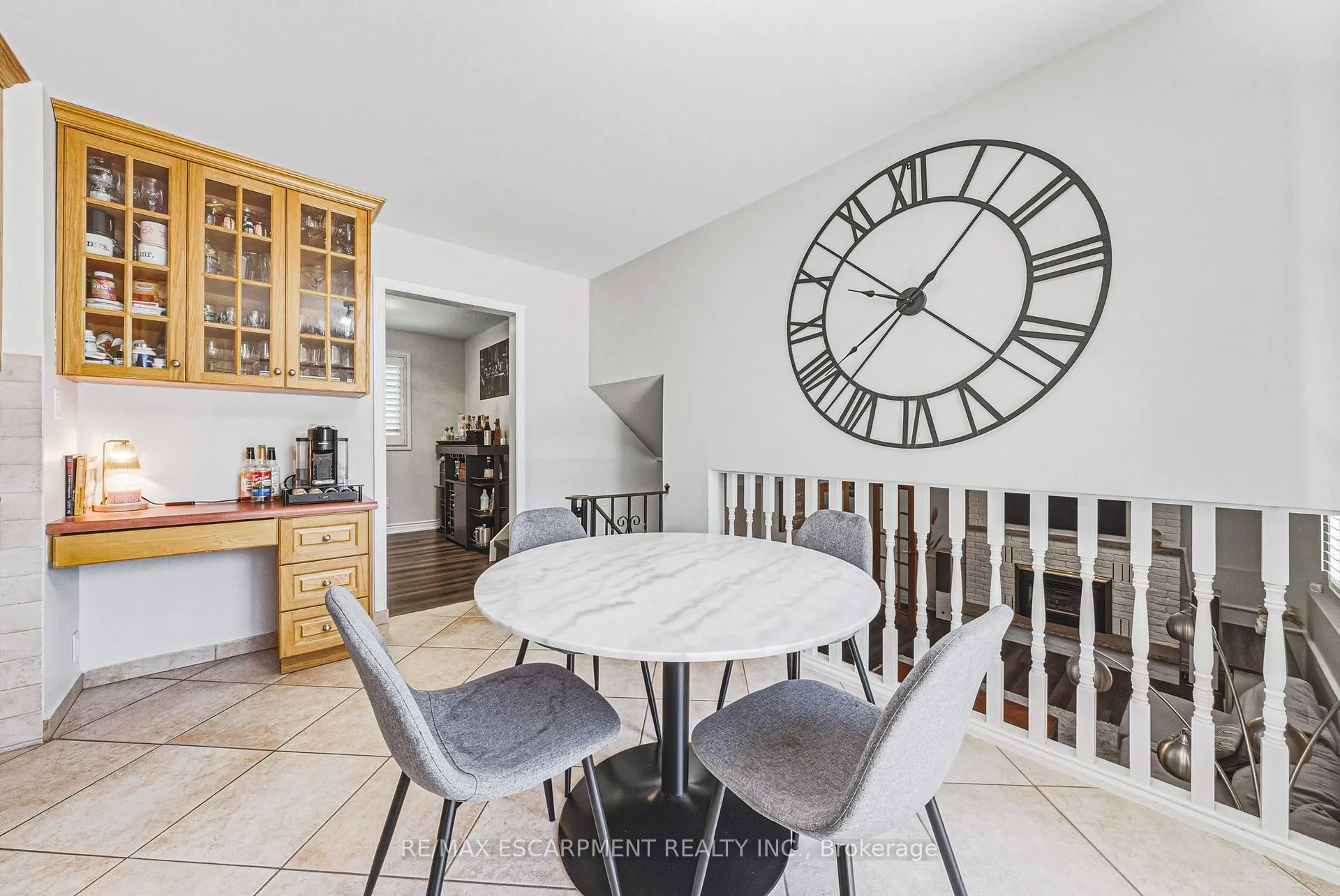 Photo 10 of 32 Ainsworth Street, Hamilton, Stoney Creek Mountain — HOMEH