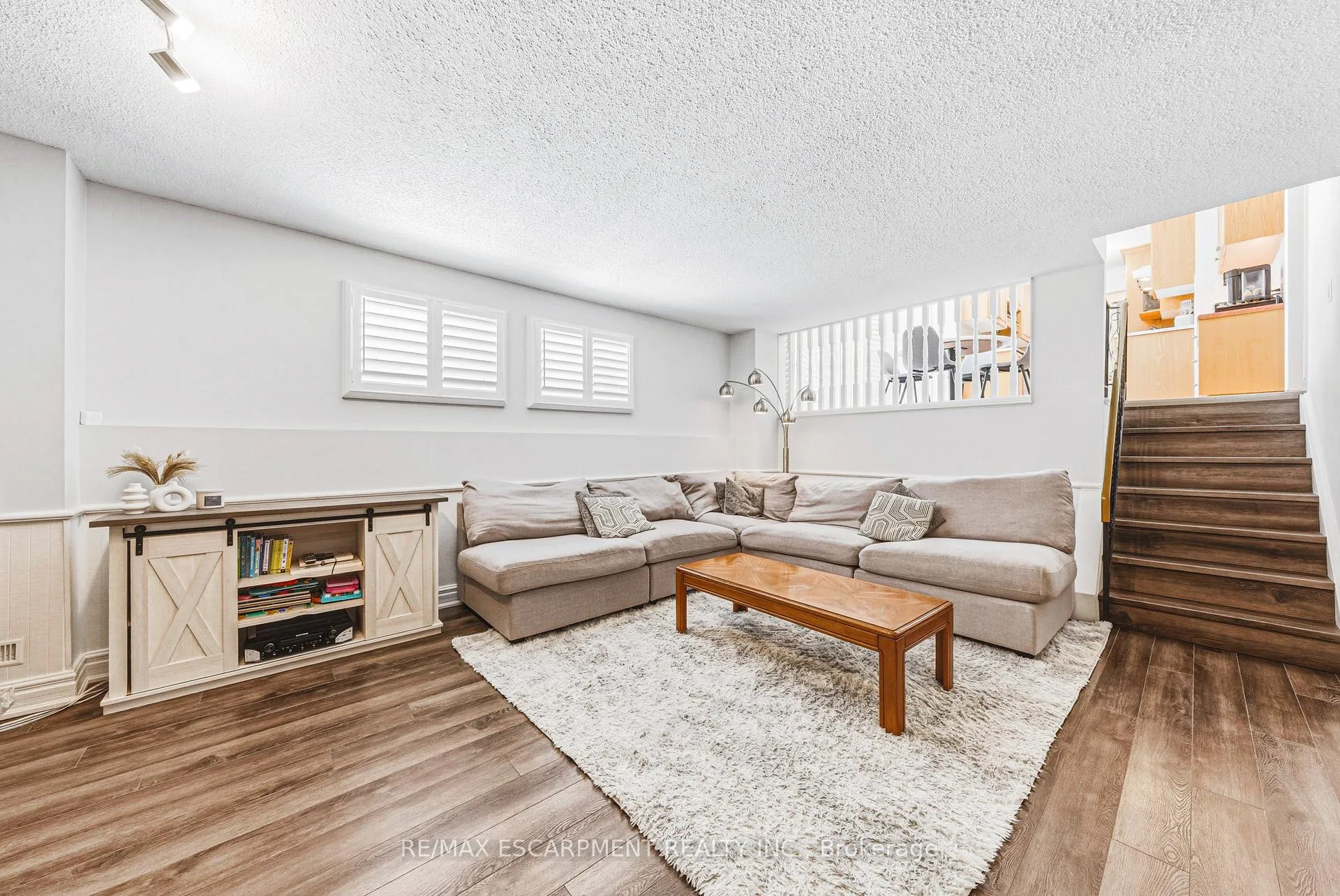 Photo 18 of 32 Ainsworth Street, Hamilton, Stoney Creek Mountain — HOMEH