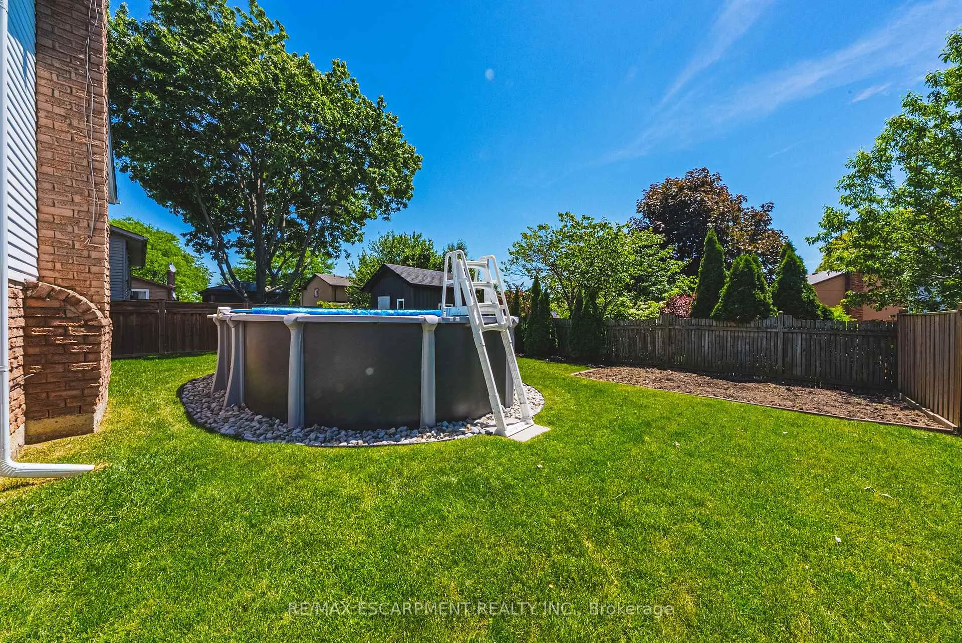 Photo 28 of 32 Ainsworth Street, Hamilton, Stoney Creek Mountain — HOMEH