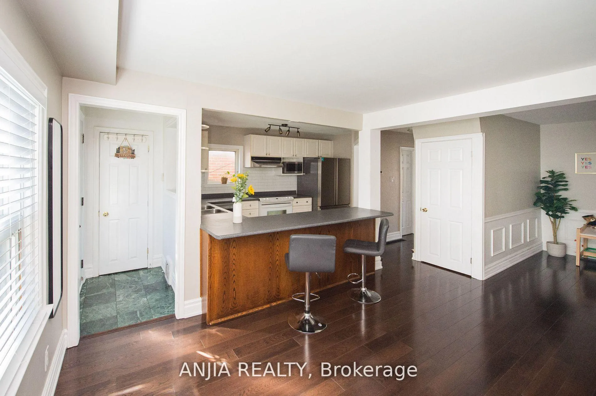 Photo 6 of 76 Adair Road, Toronto, O'Connor-Parkview — HOMEH