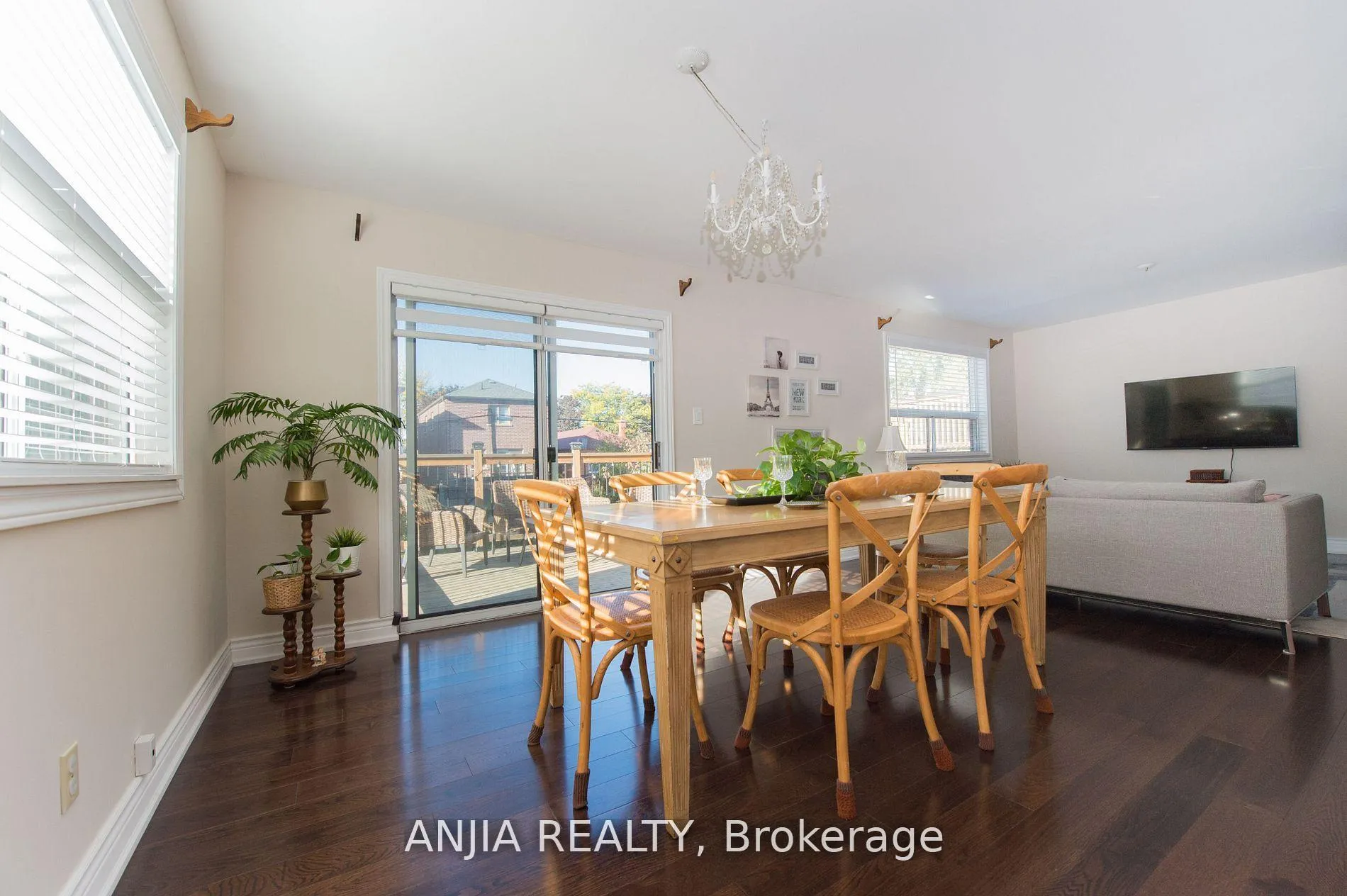 Photo 15 of 76 Adair Road, Toronto, O'Connor-Parkview — HOMEH