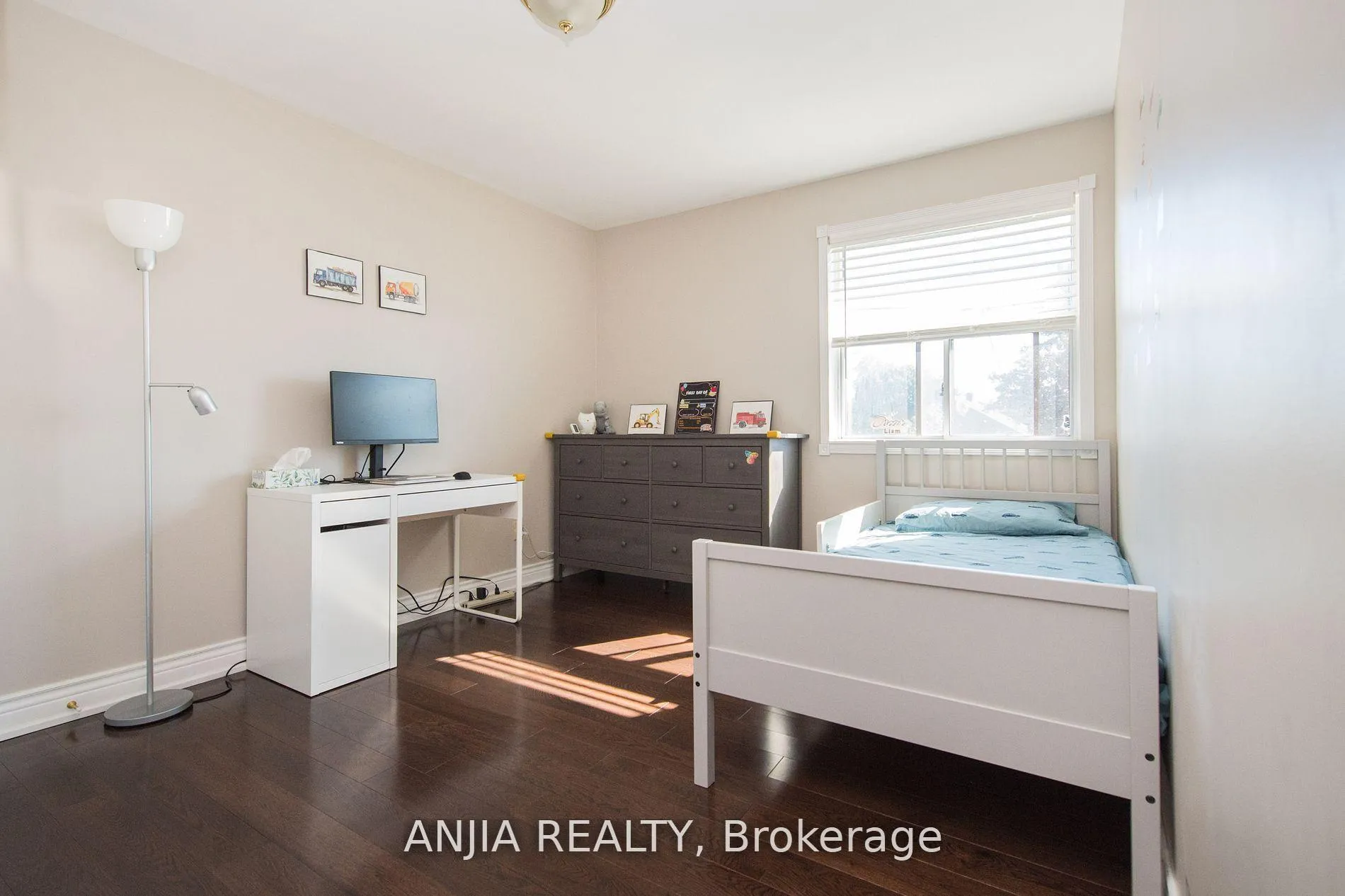 Photo 24 of 76 Adair Road, Toronto, O'Connor-Parkview — HOMEH