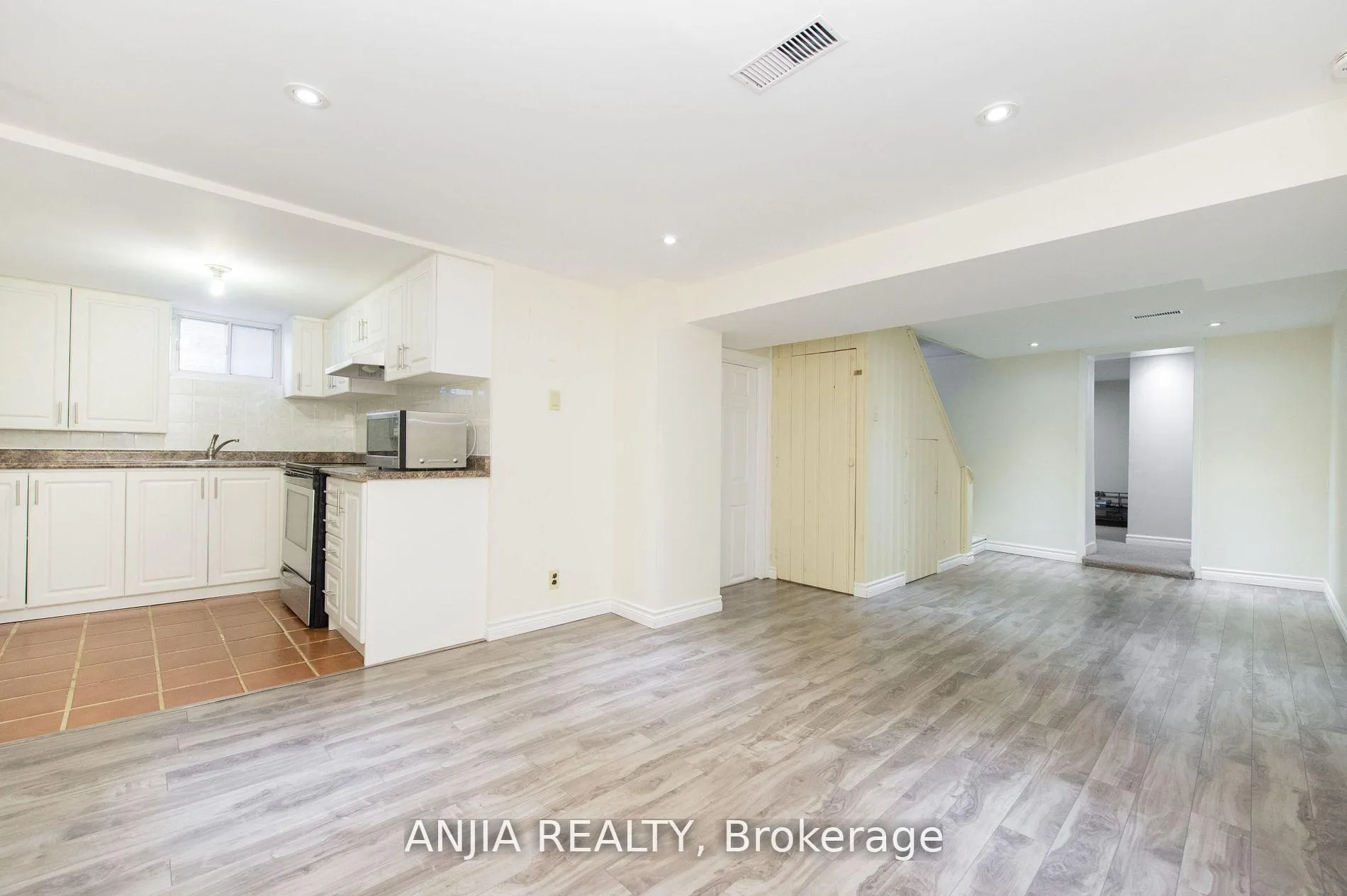 Photo 30 of 76 Adair Road, Toronto, O'Connor-Parkview — HOMEH