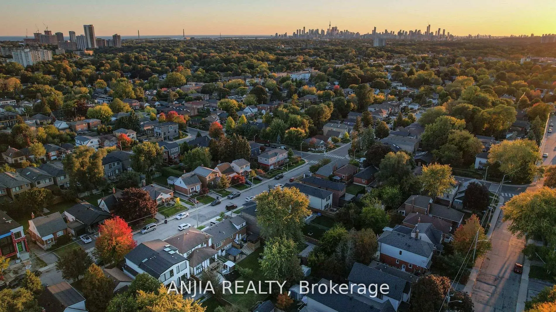Photo 42 of 76 Adair Road, Toronto, O'Connor-Parkview — HOMEH