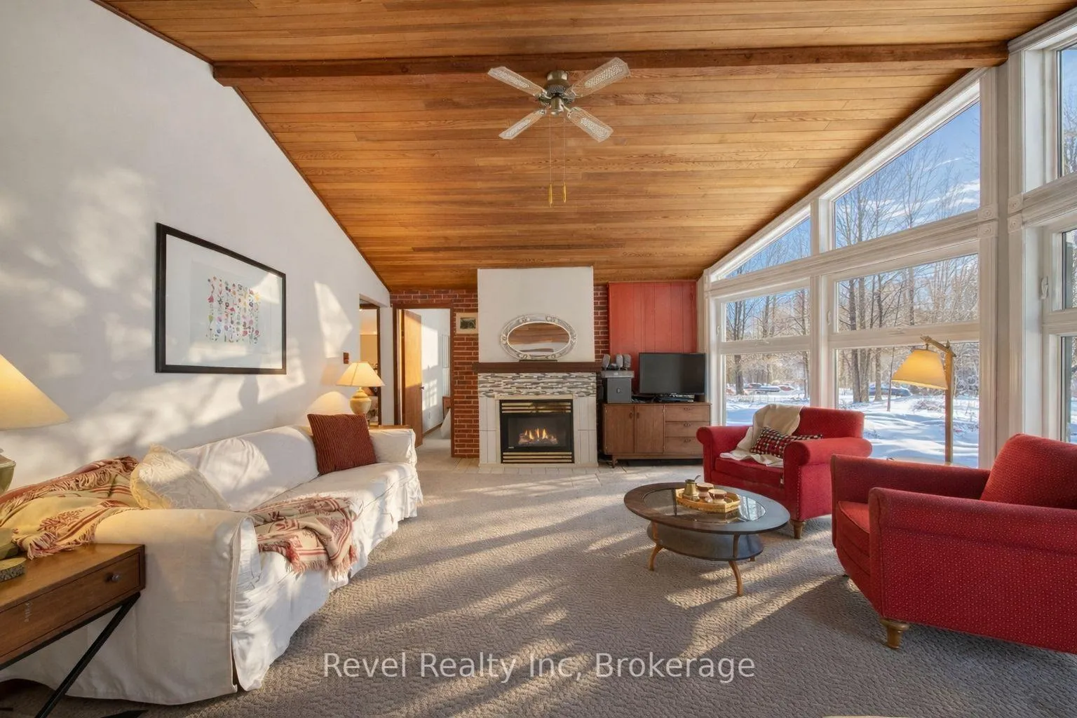 Photo 10 of 8 Manitou Crescent, Tiny, Rural Tiny — HOMEH