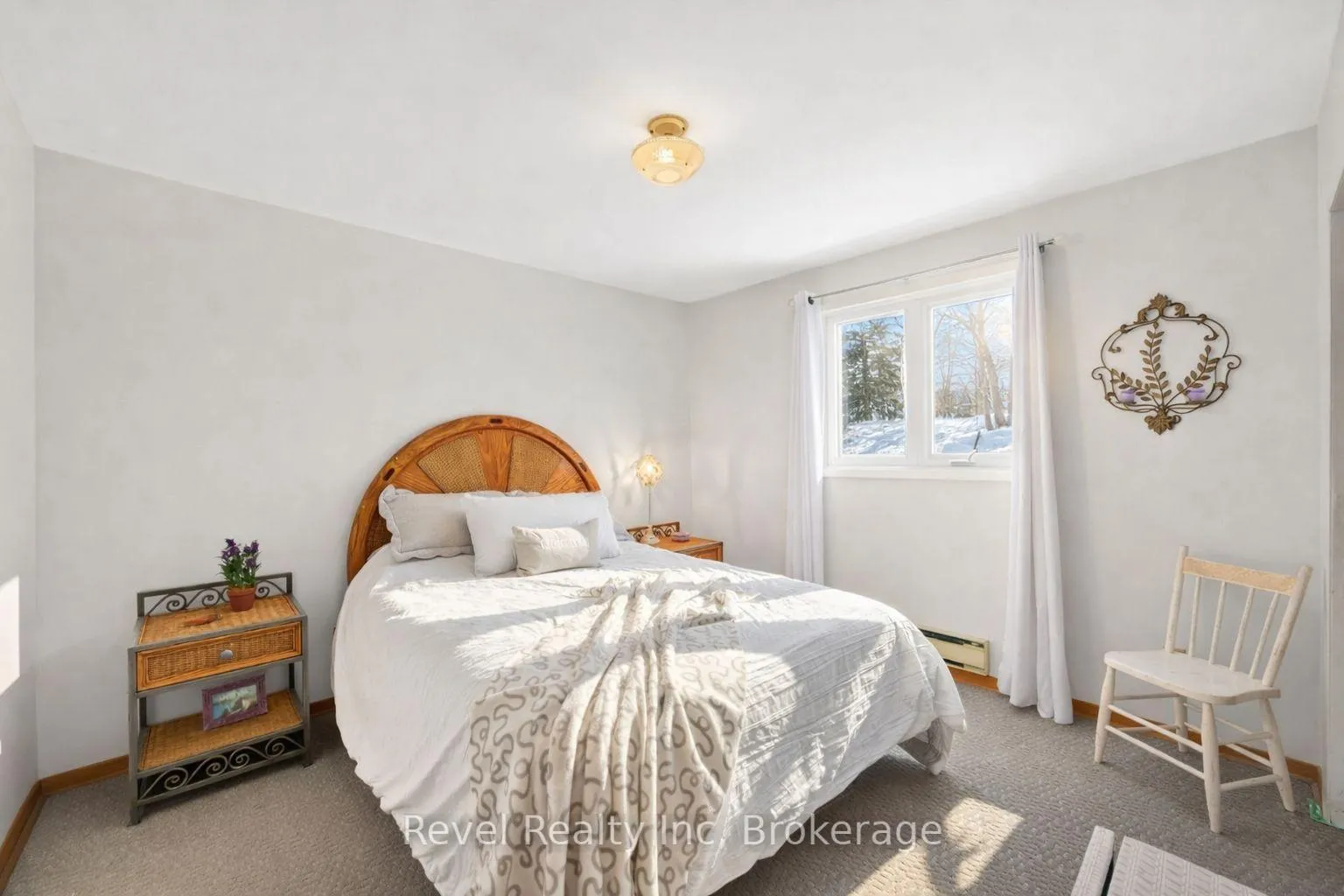 Photo 12 of 8 Manitou Crescent, Tiny, Rural Tiny — HOMEH