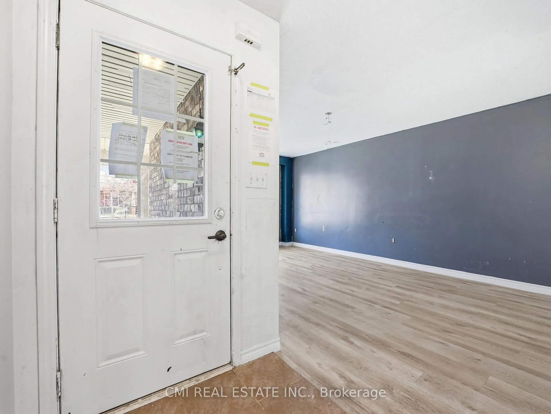 Photo 6 of 155 Fletcher Circle, Cambridge, Silver Heights — HOMEH