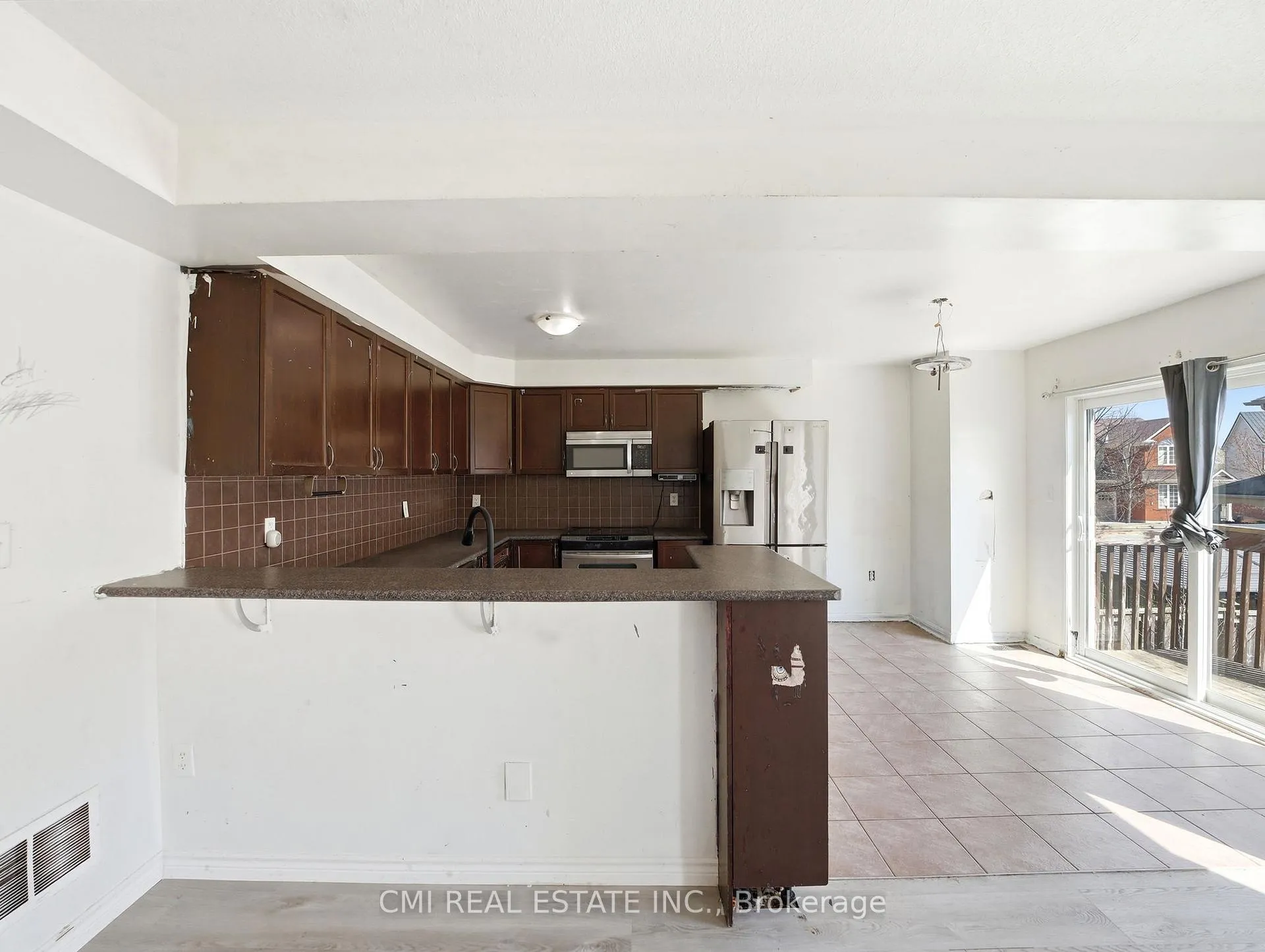 Photo 14 of 155 Fletcher Circle, Cambridge, Silver Heights — HOMEH