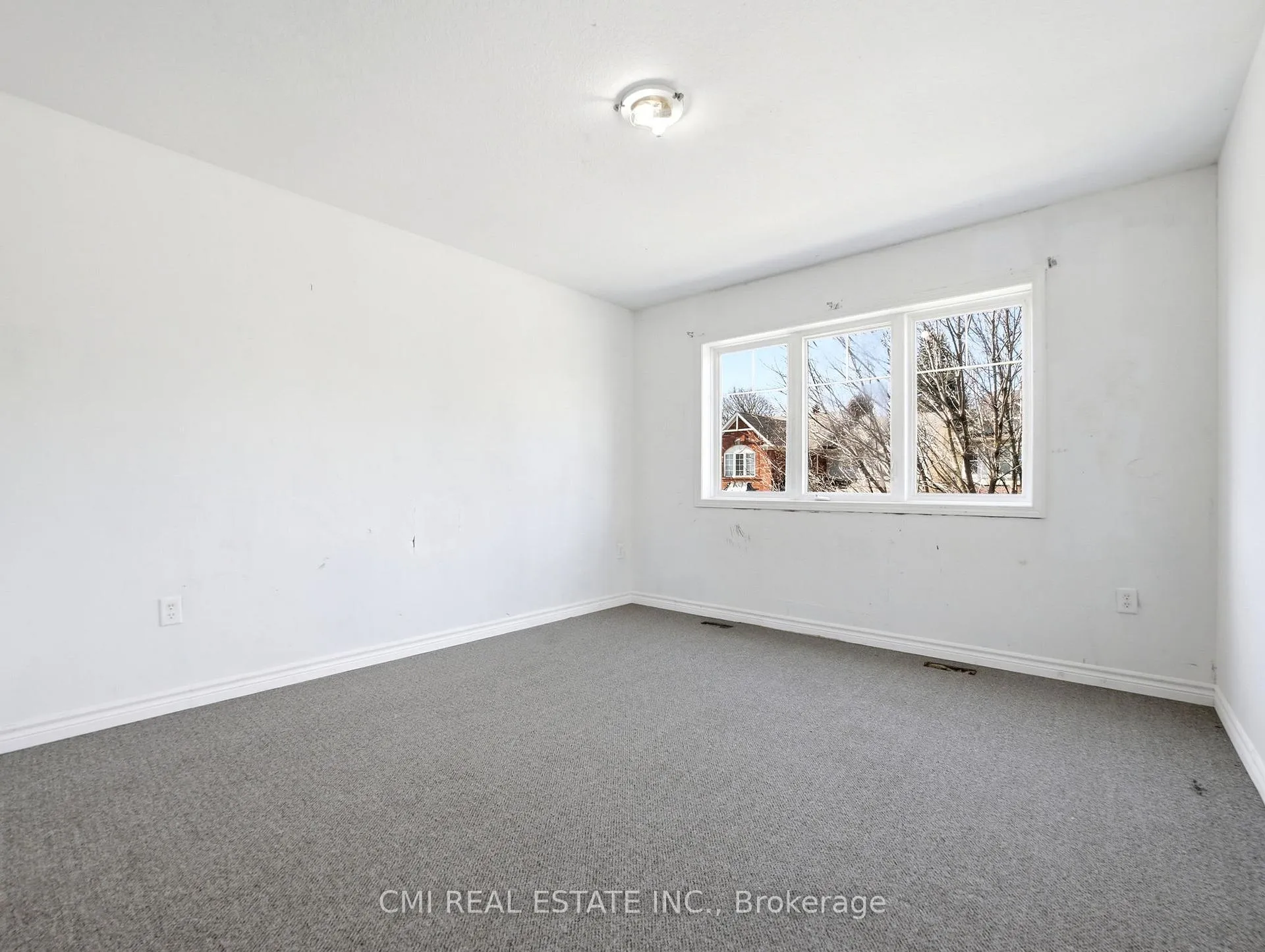 Photo 22 of 155 Fletcher Circle, Cambridge, Silver Heights — HOMEH