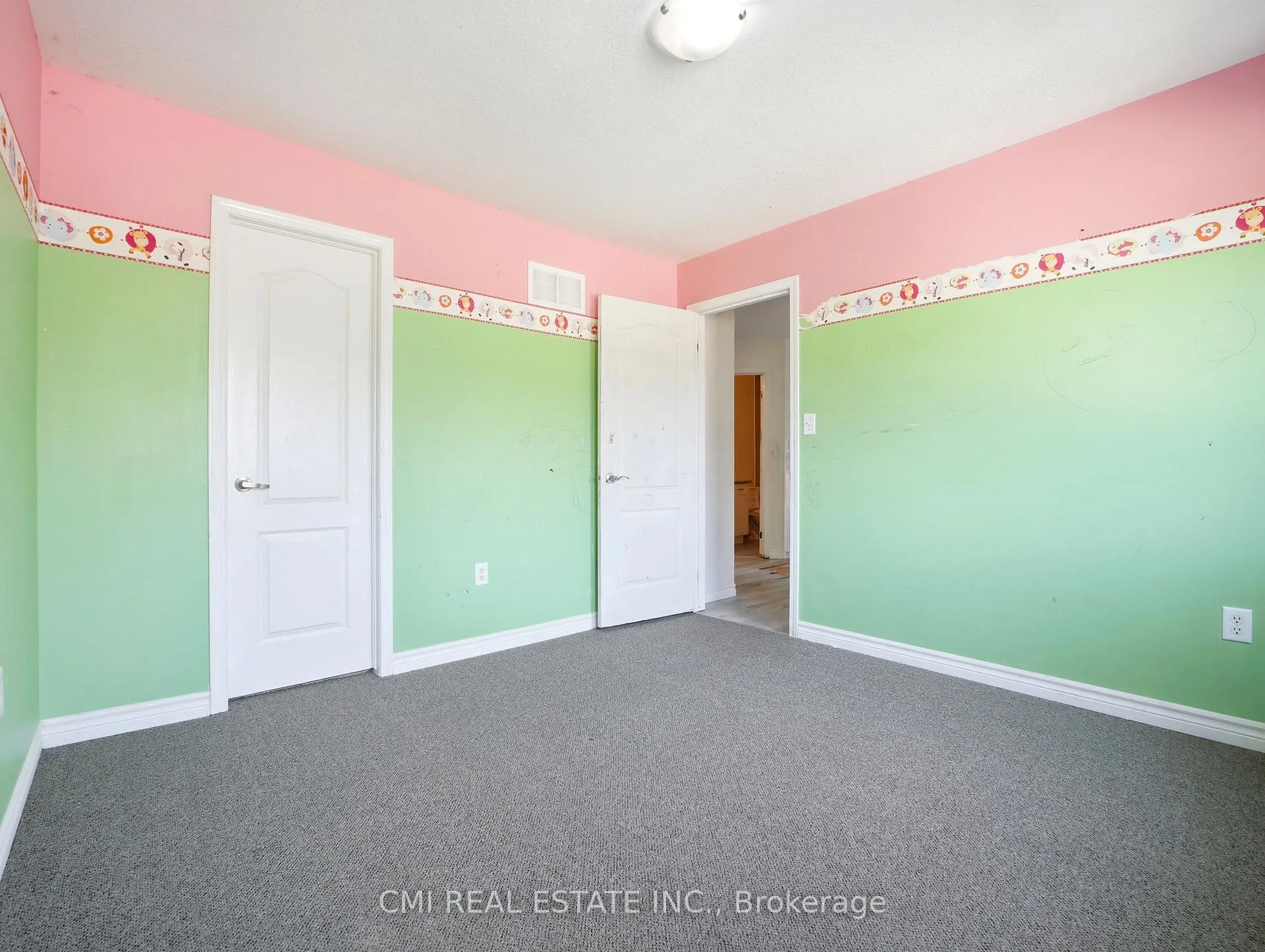 Photo 24 of 155 Fletcher Circle, Cambridge, Silver Heights — HOMEH