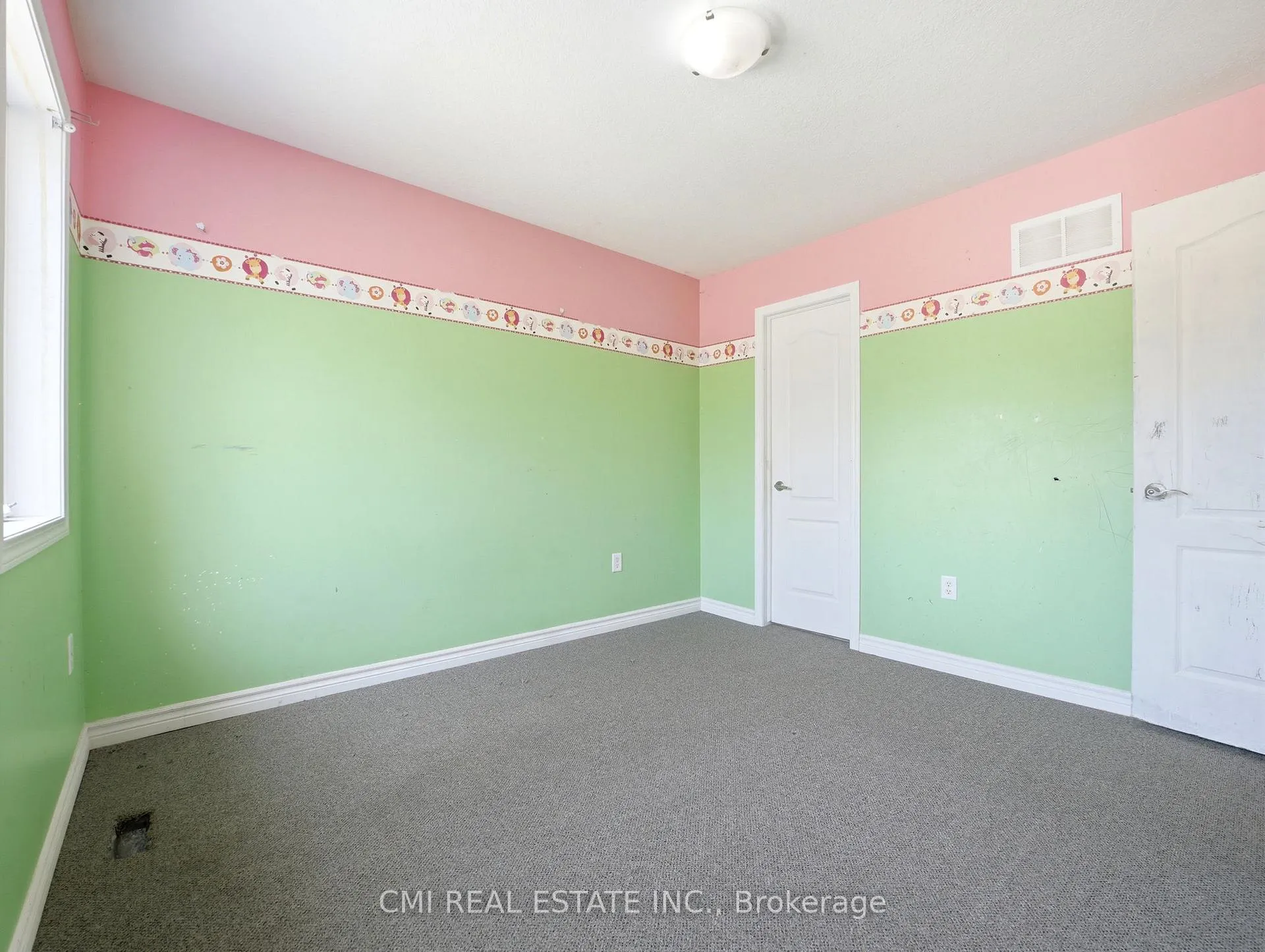 Photo 25 of 155 Fletcher Circle, Cambridge, Silver Heights — HOMEH