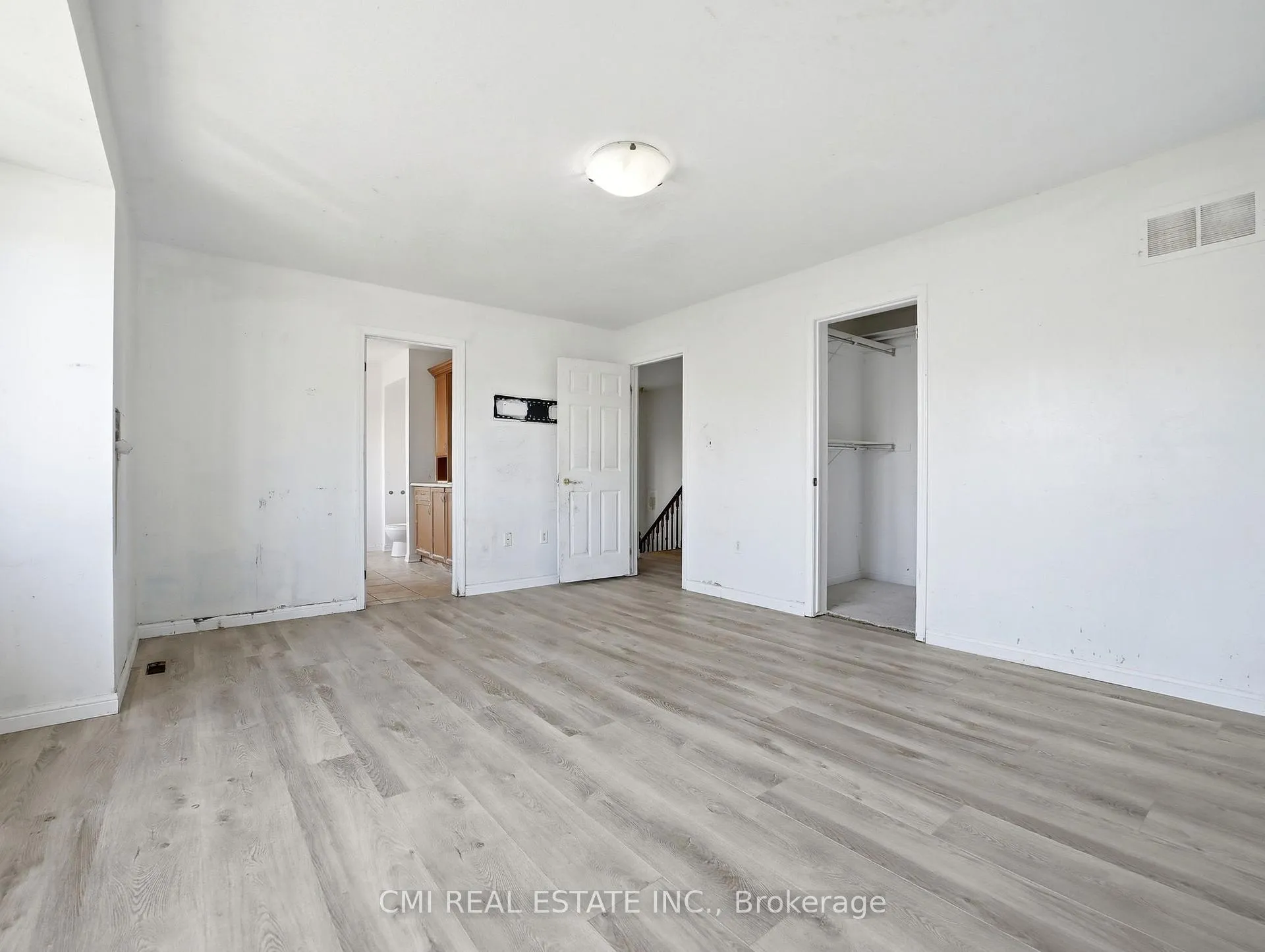 Photo 27 of 155 Fletcher Circle, Cambridge, Silver Heights — HOMEH