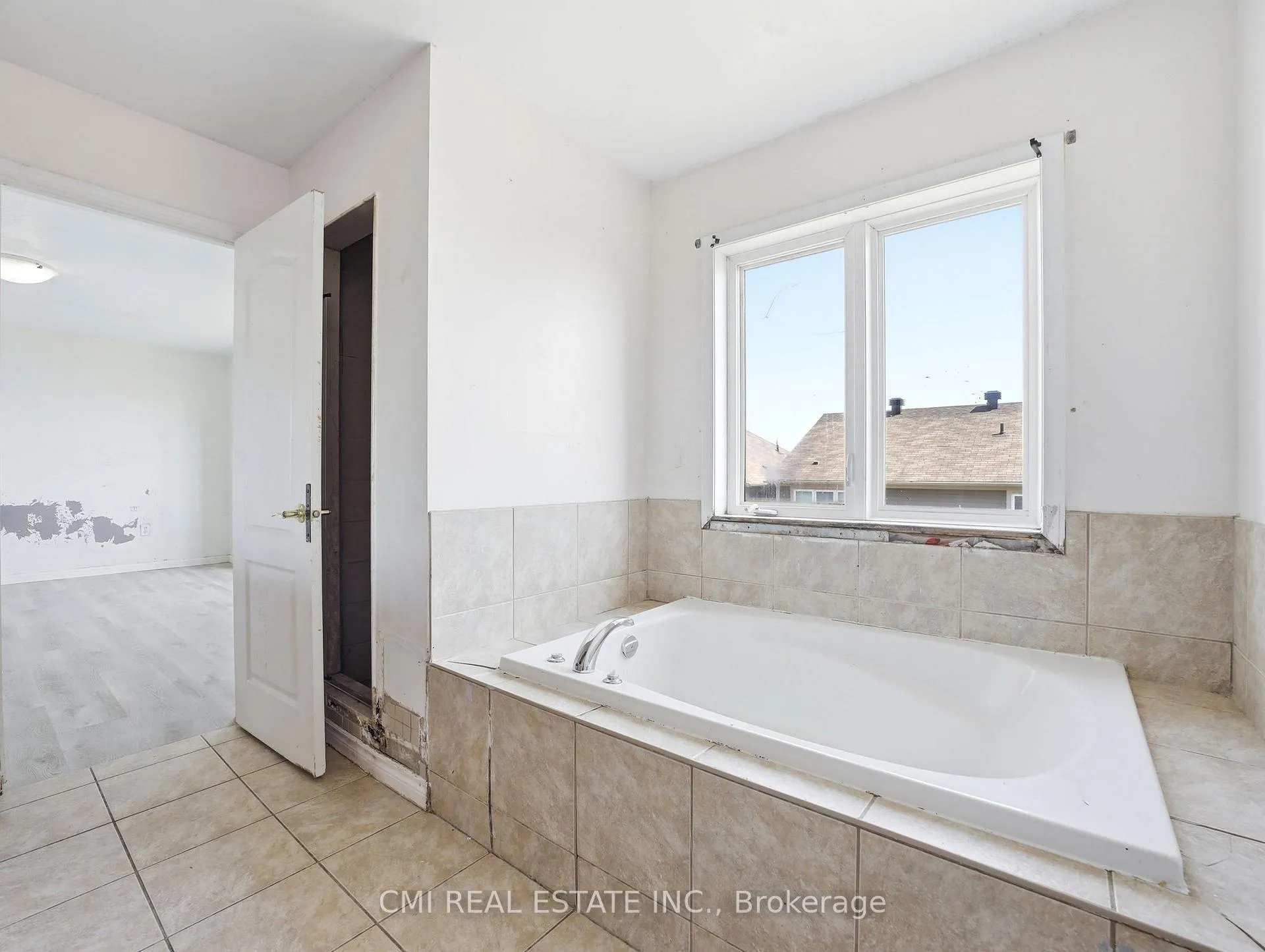 Photo 30 of 155 Fletcher Circle, Cambridge, Silver Heights — HOMEH