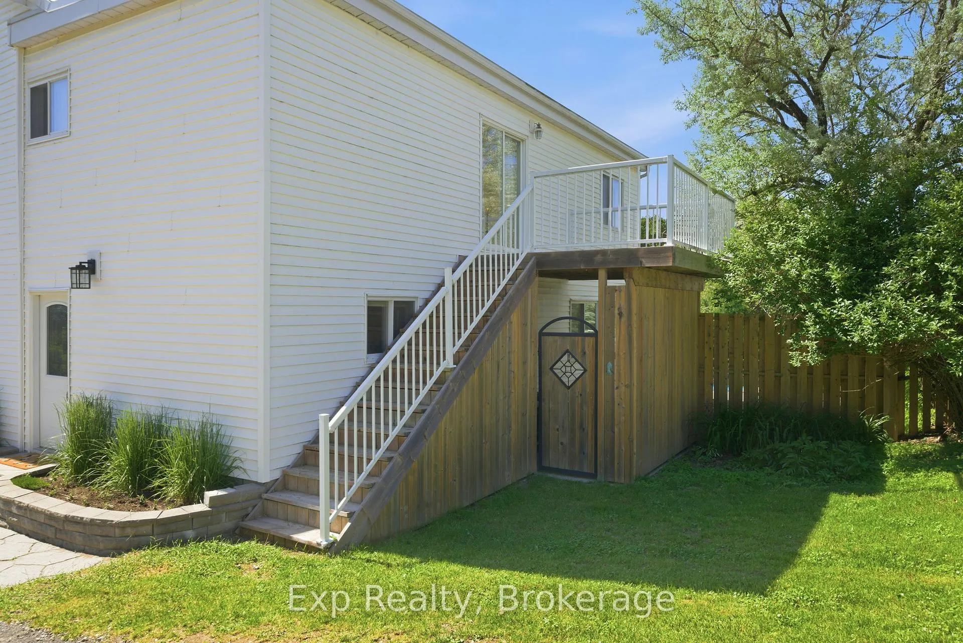 Photo 24 of 48 Elgin Street N, Cramahe, Colborne — HOMEH