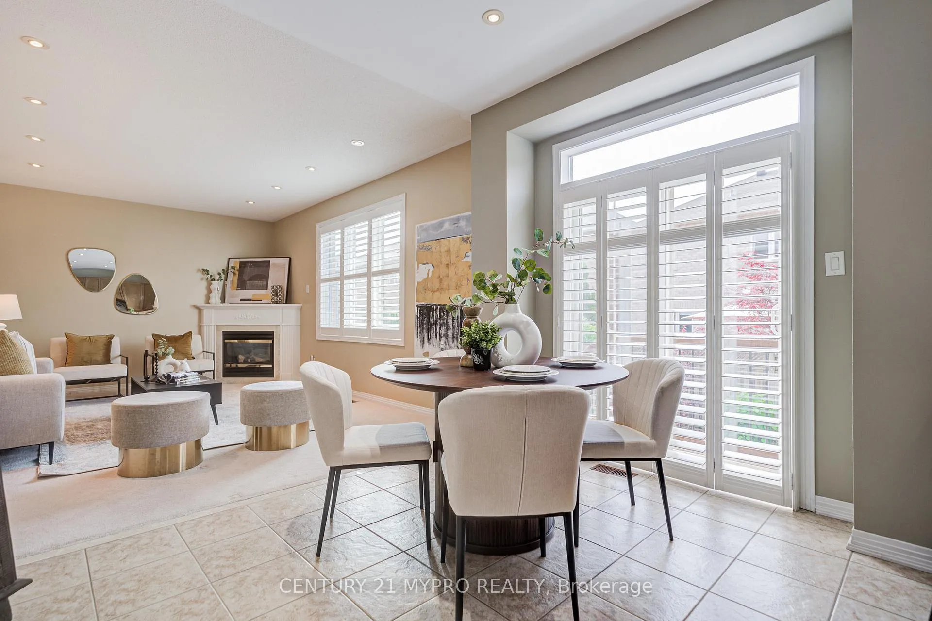 Photo 14 of 31 Starhill Crescent, Markham, Cachet — HOMEH
