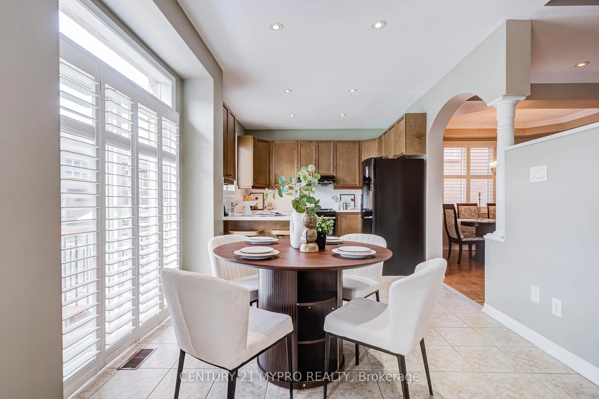 Photo 15 of 31 Starhill Crescent, Markham, Cachet — HOMEH