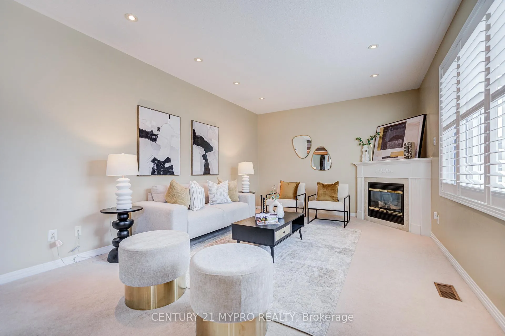 Photo 16 of 31 Starhill Crescent, Markham, Cachet — HOMEH