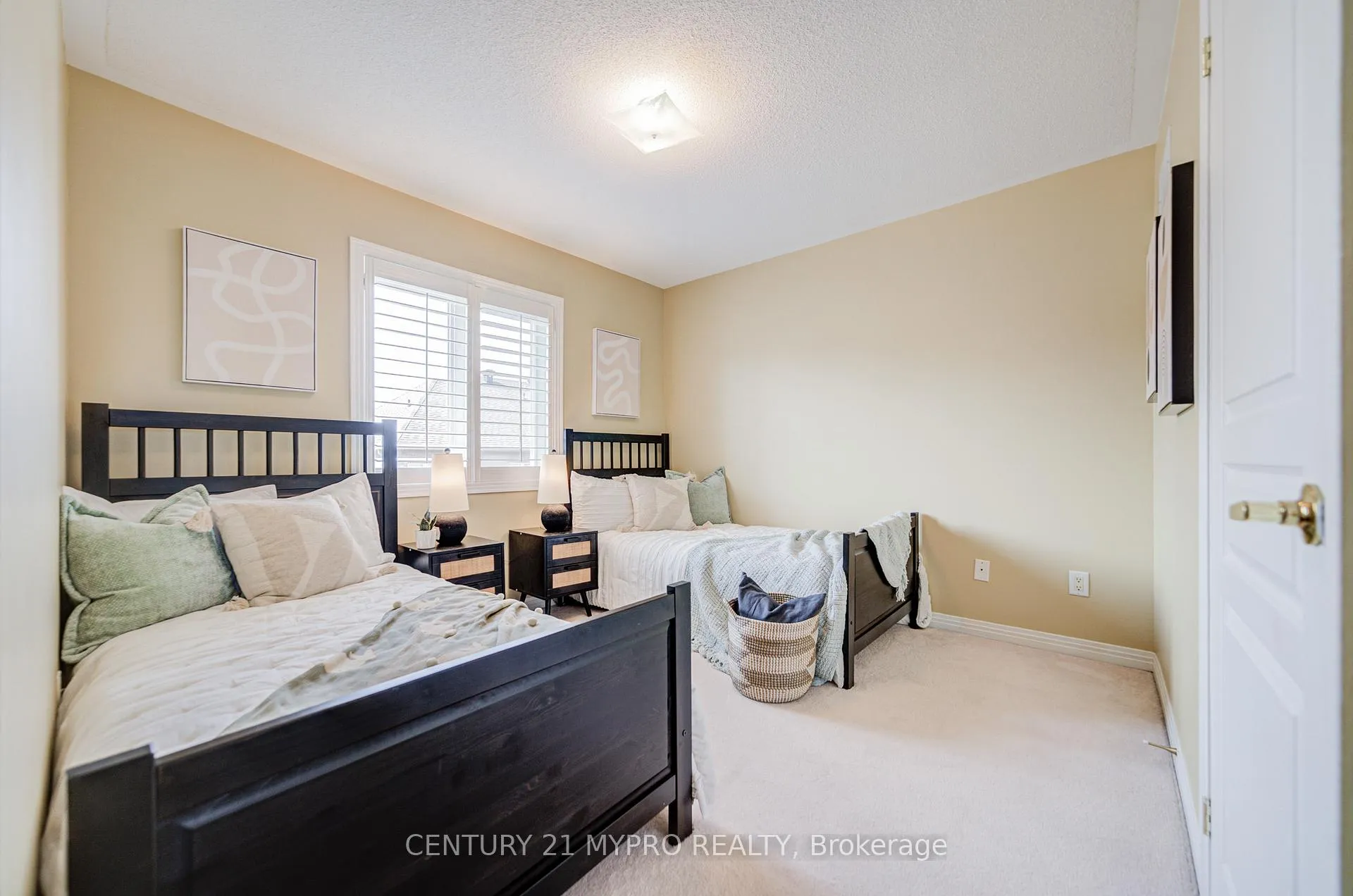 Photo 29 of 31 Starhill Crescent, Markham, Cachet — HOMEH