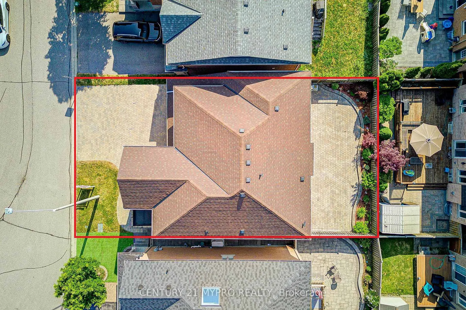 Photo 34 of 31 Starhill Crescent, Markham, Cachet — HOMEH