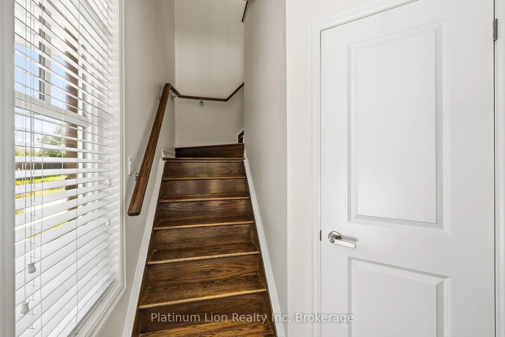 Photo 6 of Unit 904, 1011 Deta Road, Mississauga, Lakeview — HOMEH