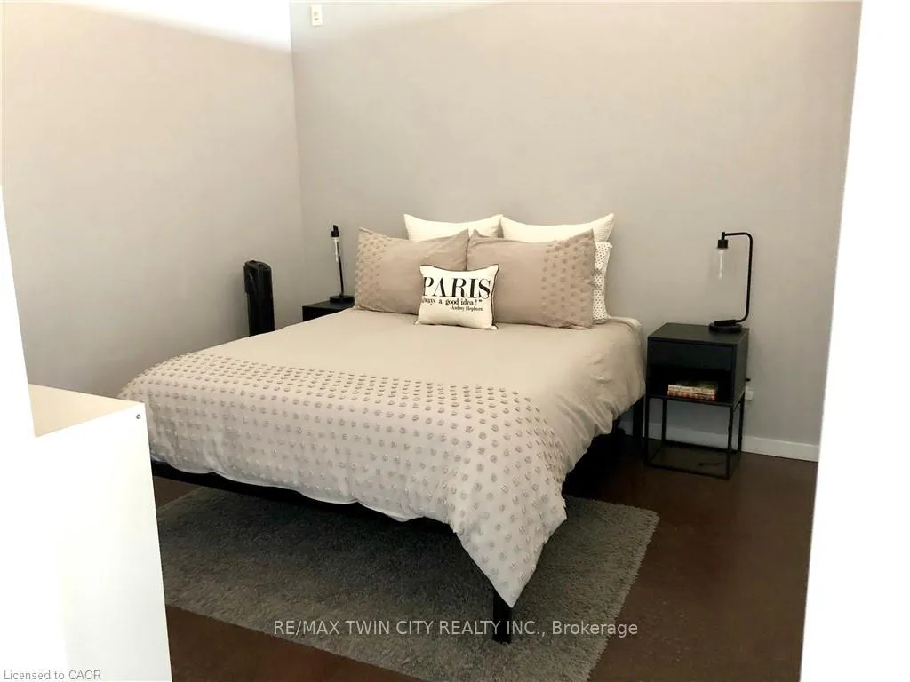 Photo 10 of Unit 604, 404 King Street W, Kitchener, City Commercial Core — HOMEH