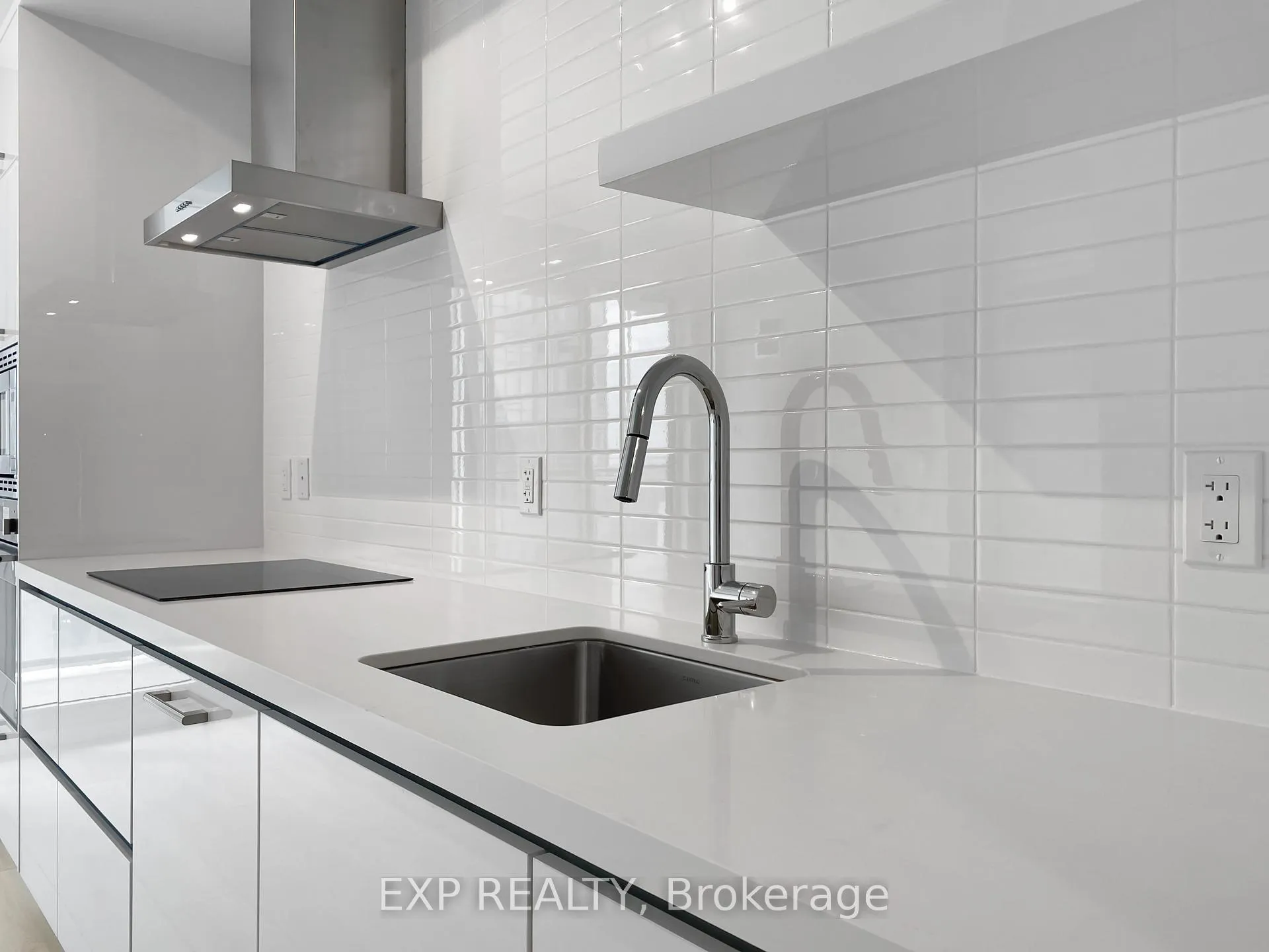 Photo 5 of Unit 1906, 2221 Yonge Street, Toronto, Mount Pleasant West — HOMEH