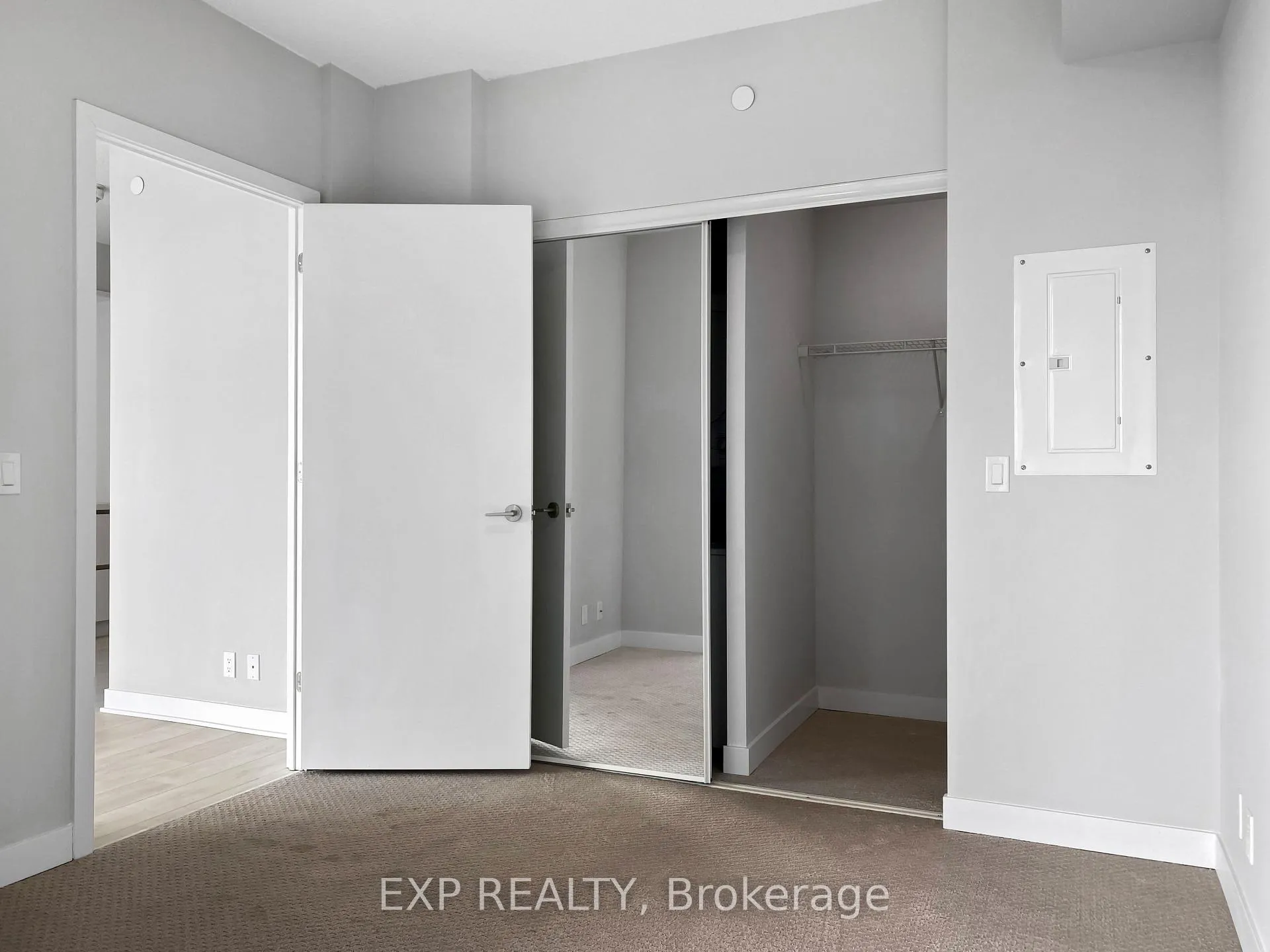 Photo 13 of Unit 1906, 2221 Yonge Street, Toronto, Mount Pleasant West — HOMEH
