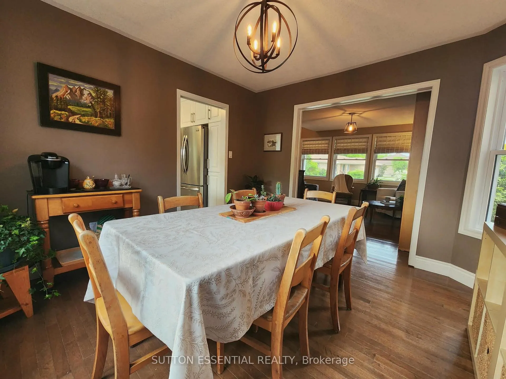 Photo 11 of 136 Margaret Place, Brockville — HOMEH