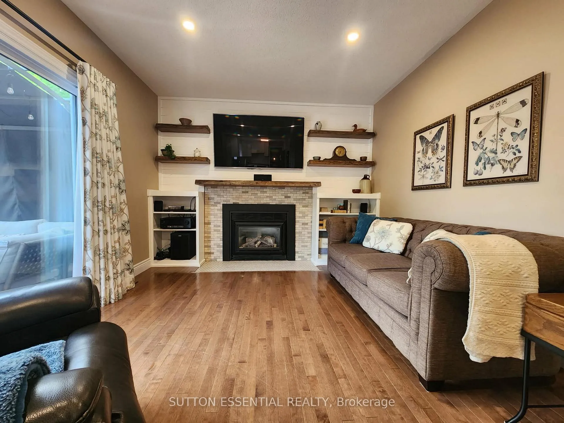 Photo 21 of 136 Margaret Place, Brockville — HOMEH