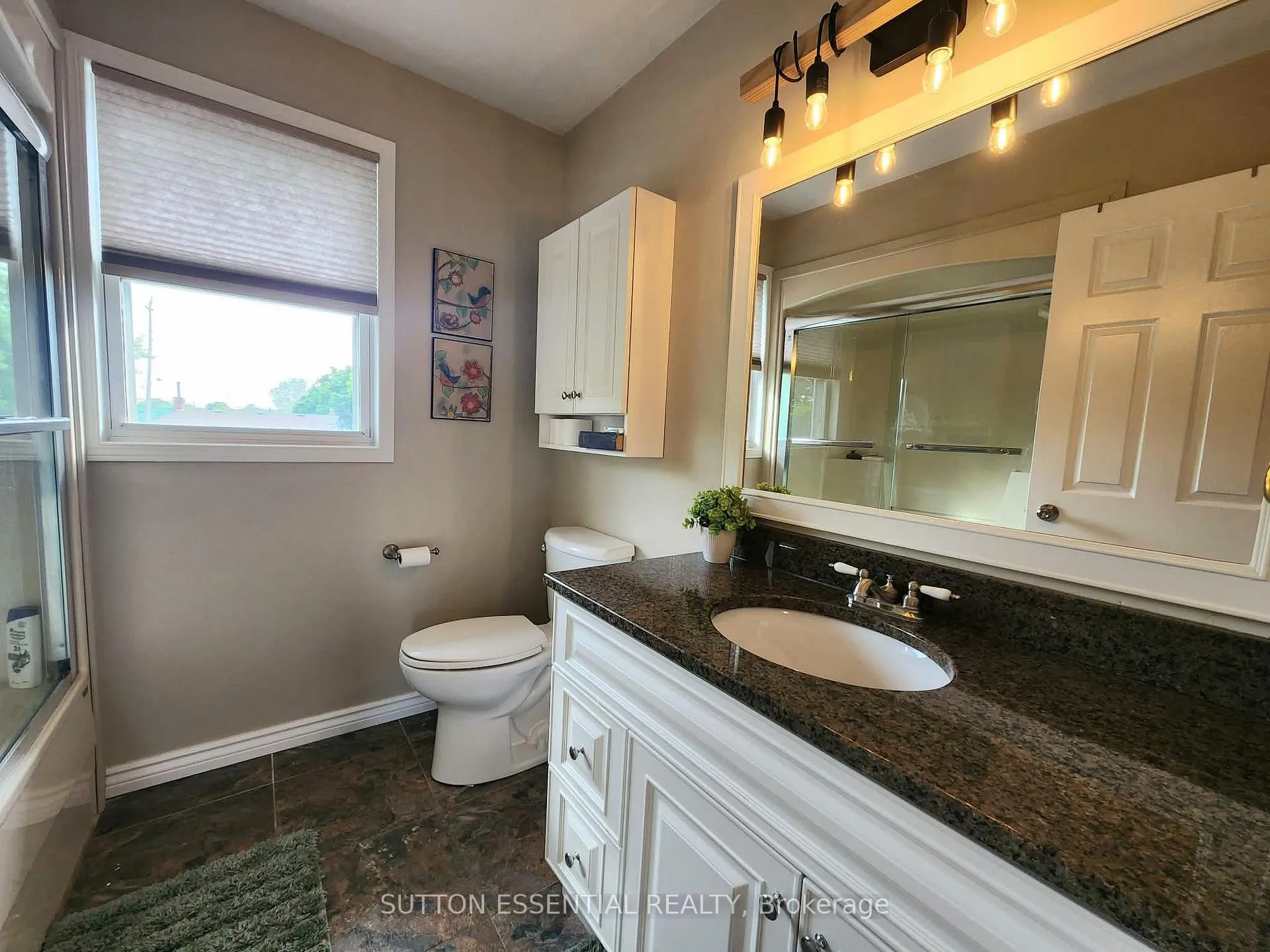 Photo 28 of 136 Margaret Place, Brockville — HOMEH