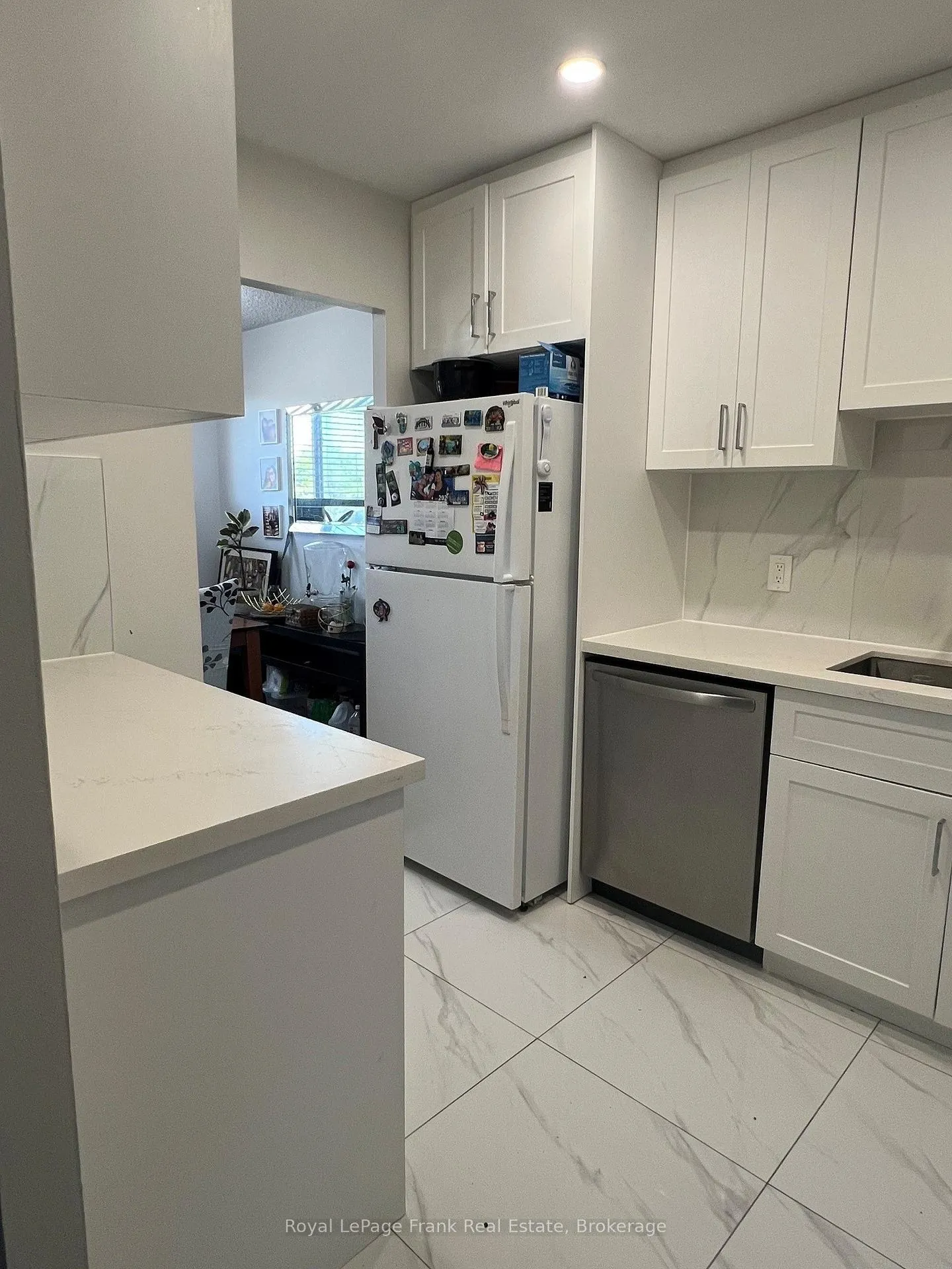 Photo 4 of Unit 409, 131 Taunton Road E, Oshawa, Centennial — HOMEH