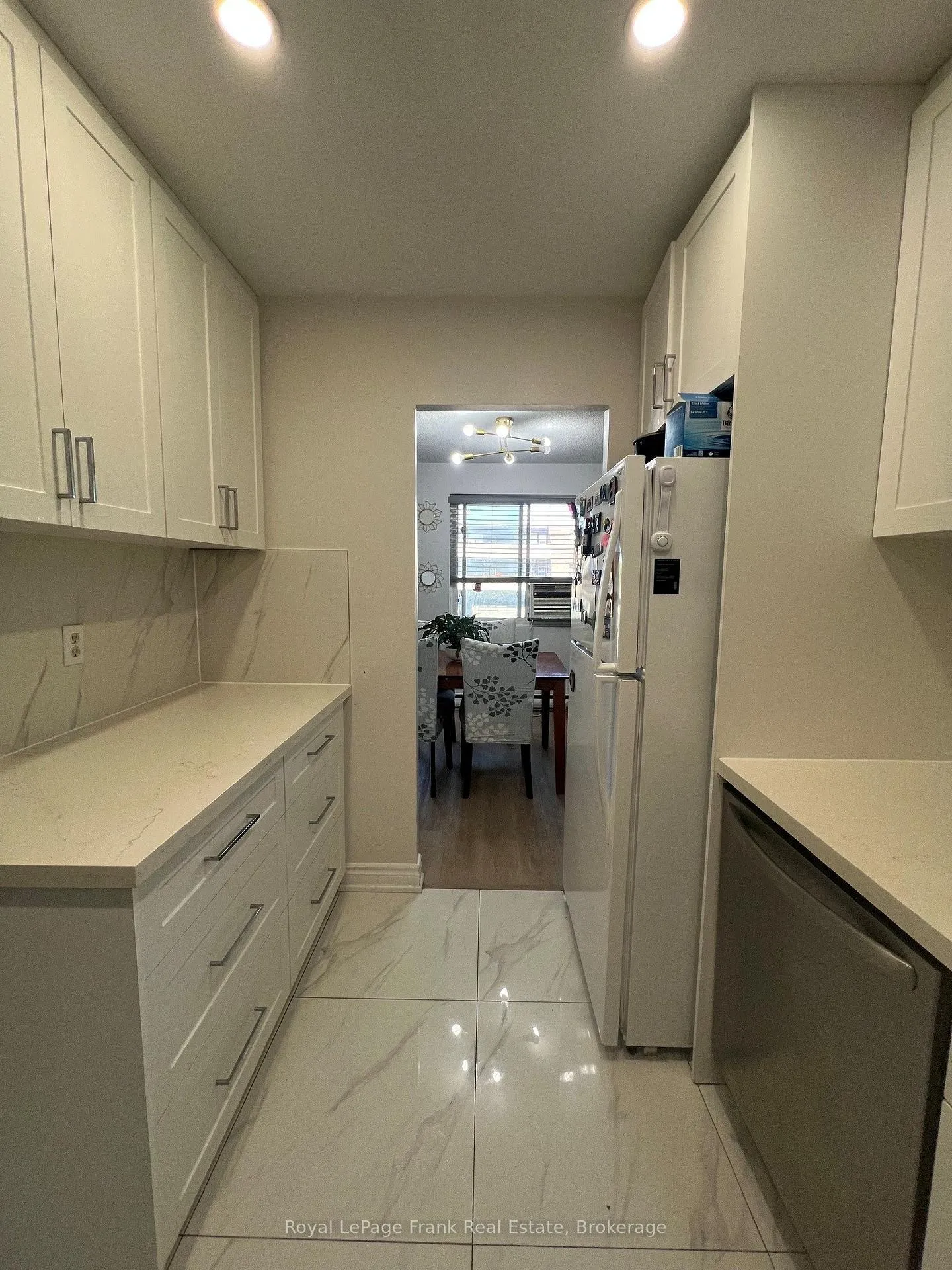Photo 5 of Unit 409, 131 Taunton Road E, Oshawa, Centennial — HOMEH
