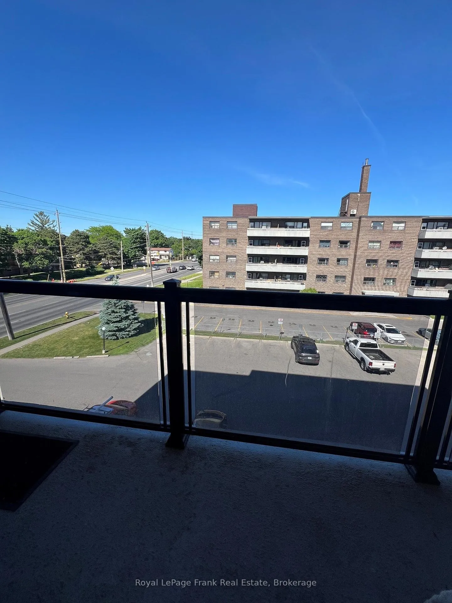 Photo 11 of Unit 409, 131 Taunton Road E, Oshawa, Centennial — HOMEH