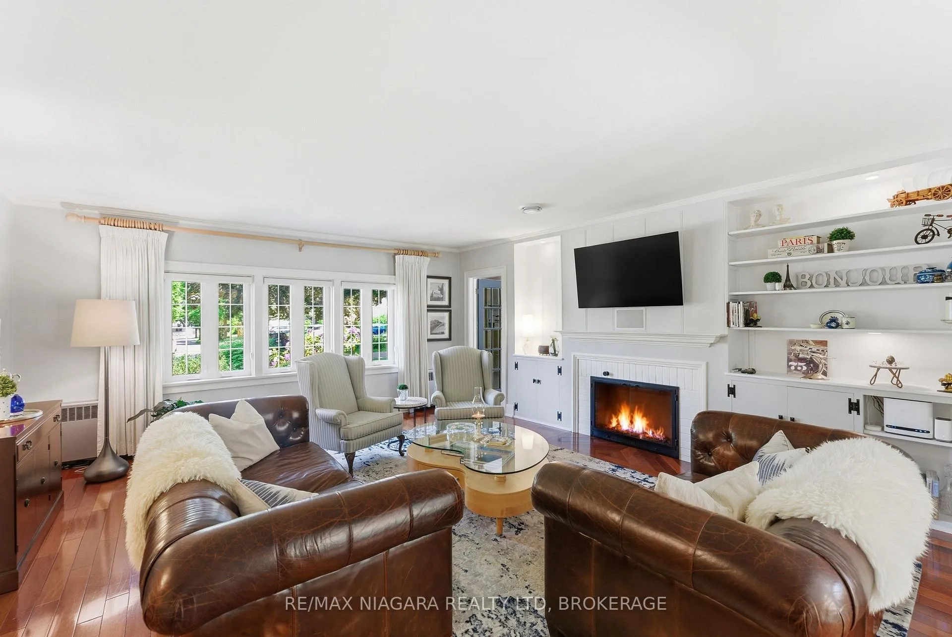 Photo 7 of 8 Giles Crescent, Pelham, Fonthill — HOMEH