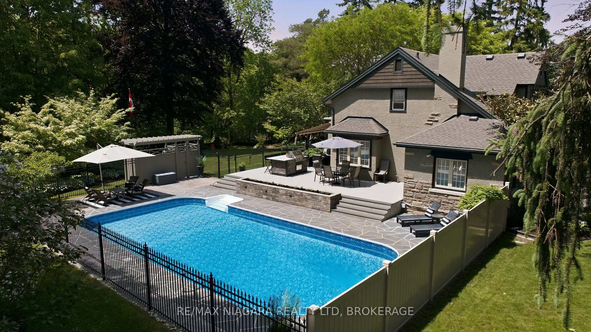 Photo 30 of 8 Giles Crescent, Pelham, Fonthill — HOMEH