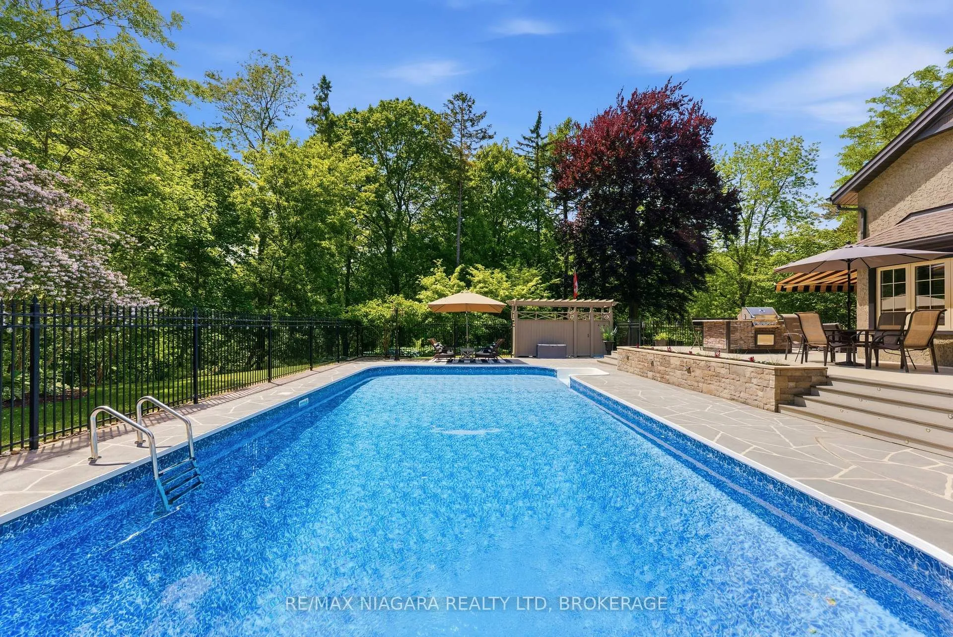 Photo 31 of 8 Giles Crescent, Pelham, Fonthill — HOMEH