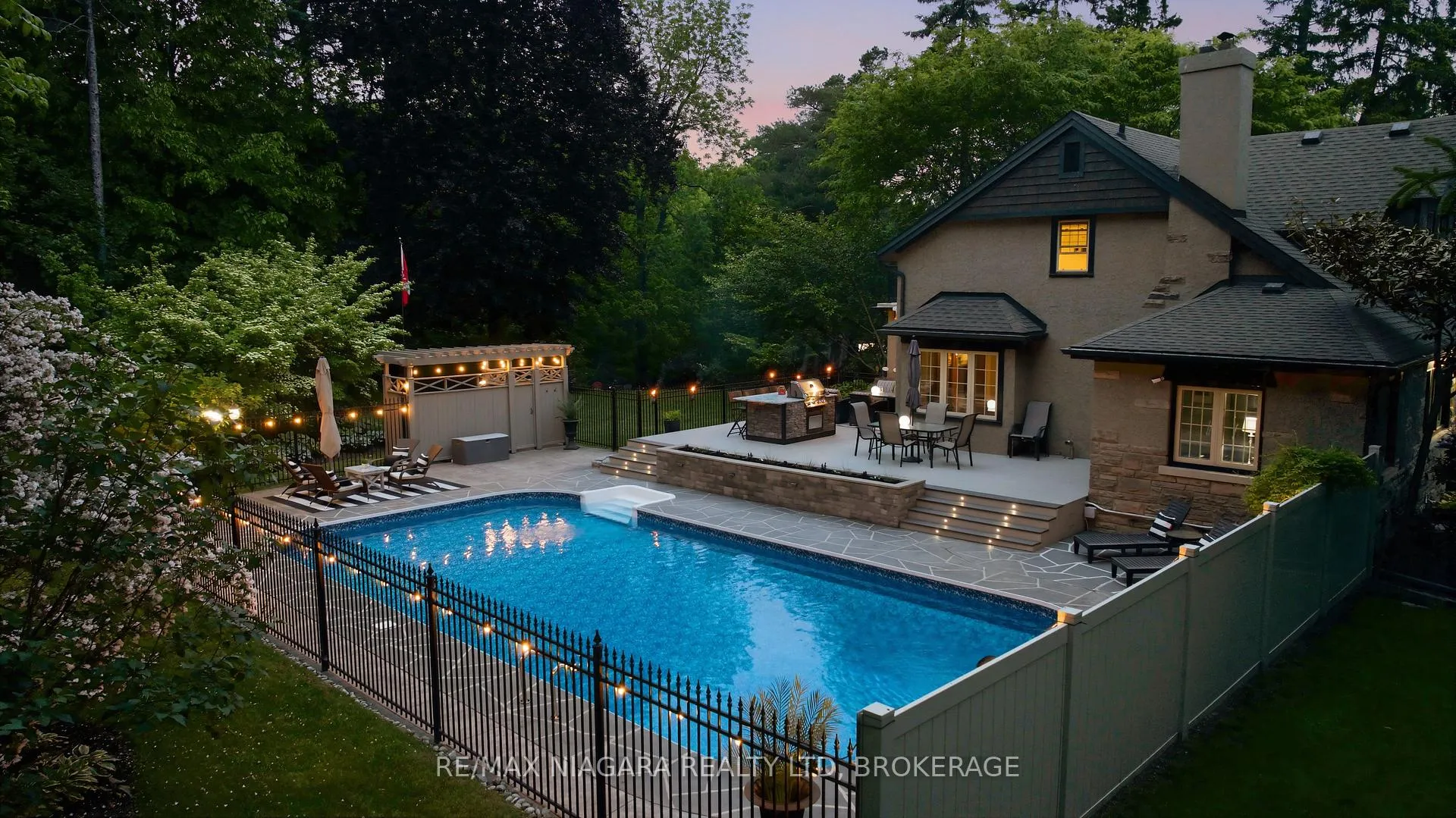 Photo 34 of 8 Giles Crescent, Pelham, Fonthill — HOMEH