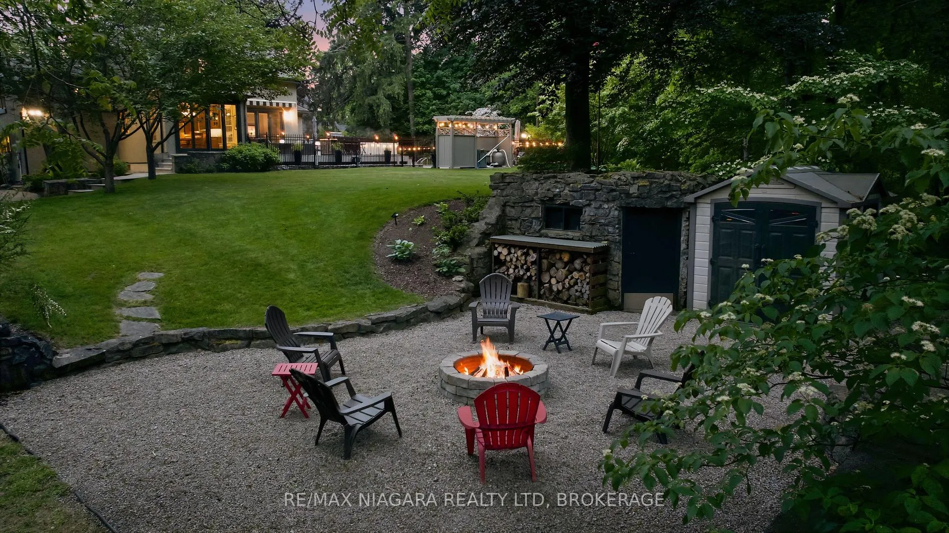 Photo 37 of 8 Giles Crescent, Pelham, Fonthill — HOMEH