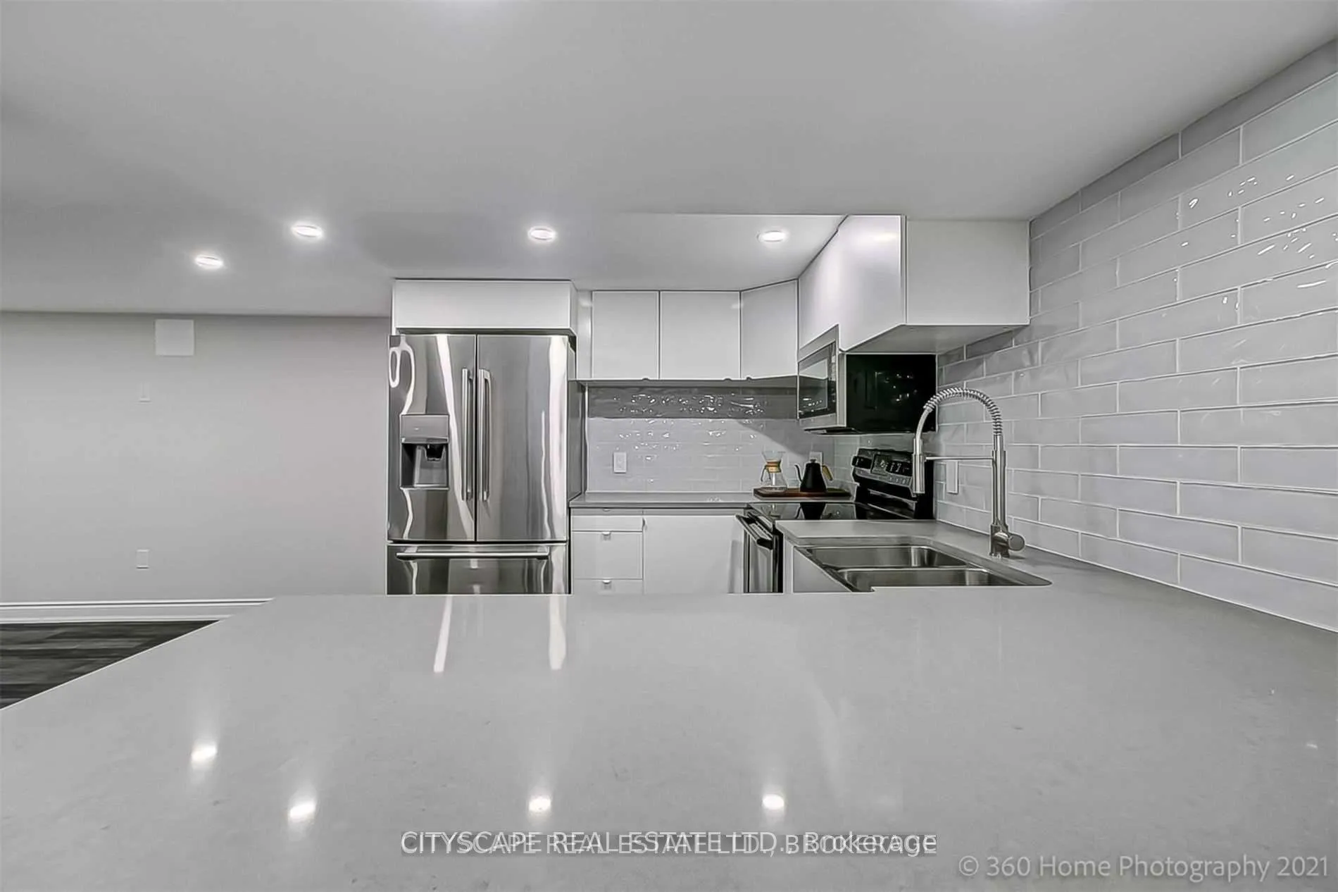 Photo 2 of Unit Bsmt, 176 Wellesworth Drive, Etobicoke, Eringate-Centennial-West Deane — HOMEH