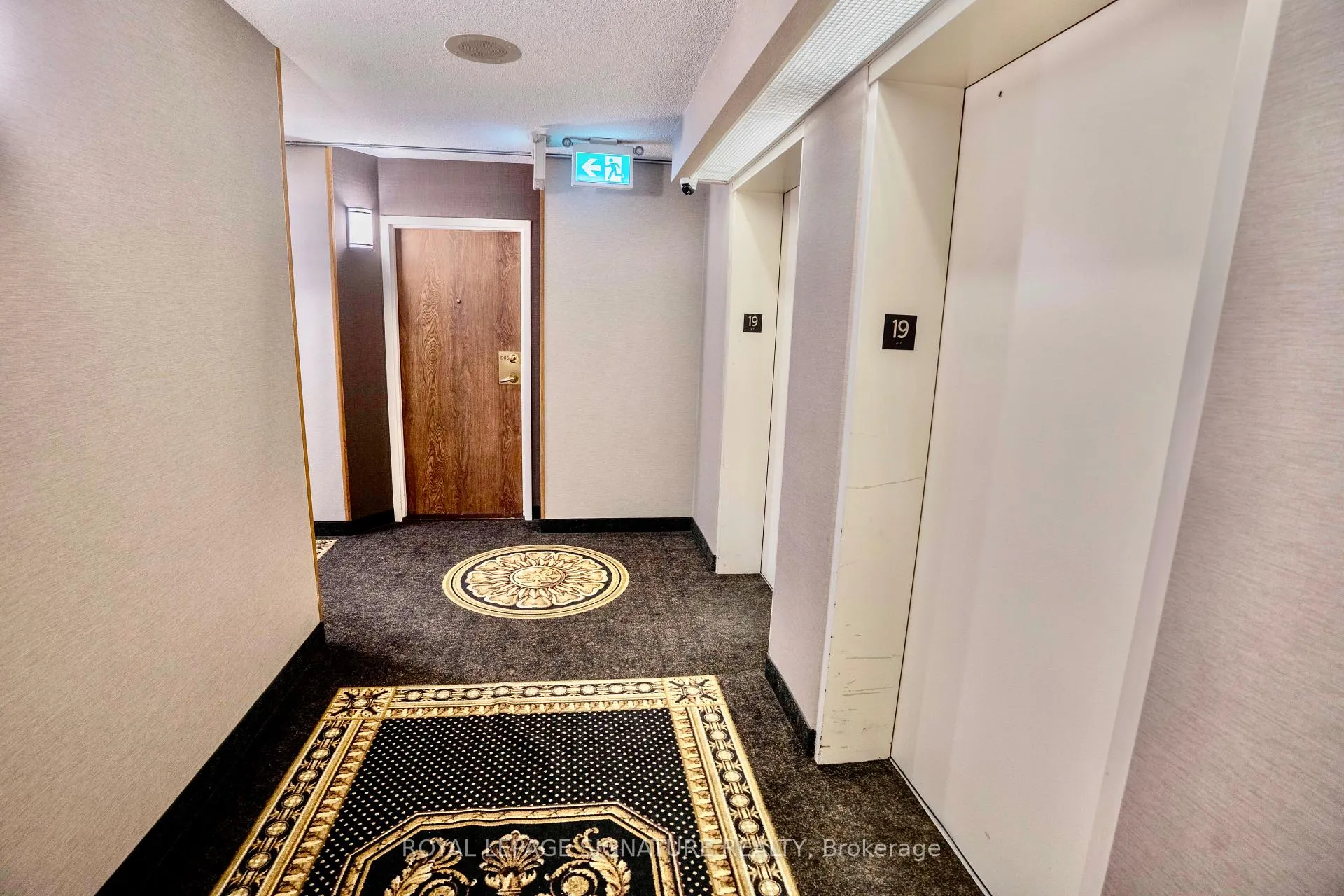 Photo 2 of Unit 1905, 550 Webb Drive, Mississauga, City Centre — HOMEH