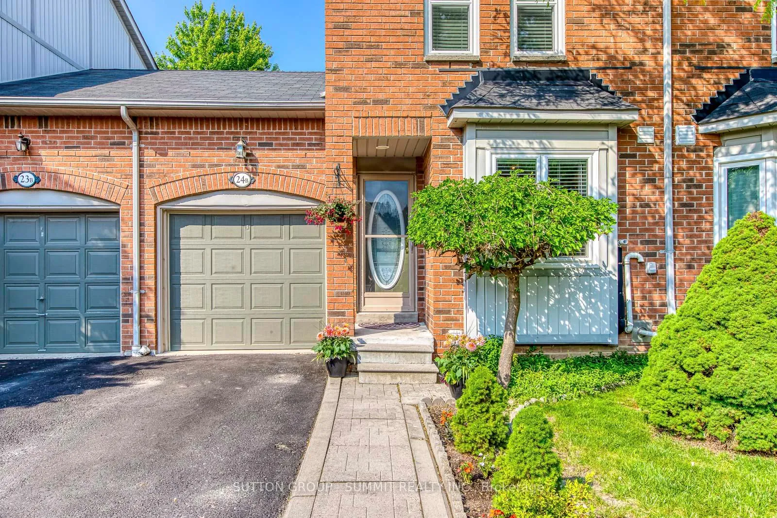 Photo 3 of 5865 Dalebrook Crescent, Mississauga, Central Erin Mills — HOMEH